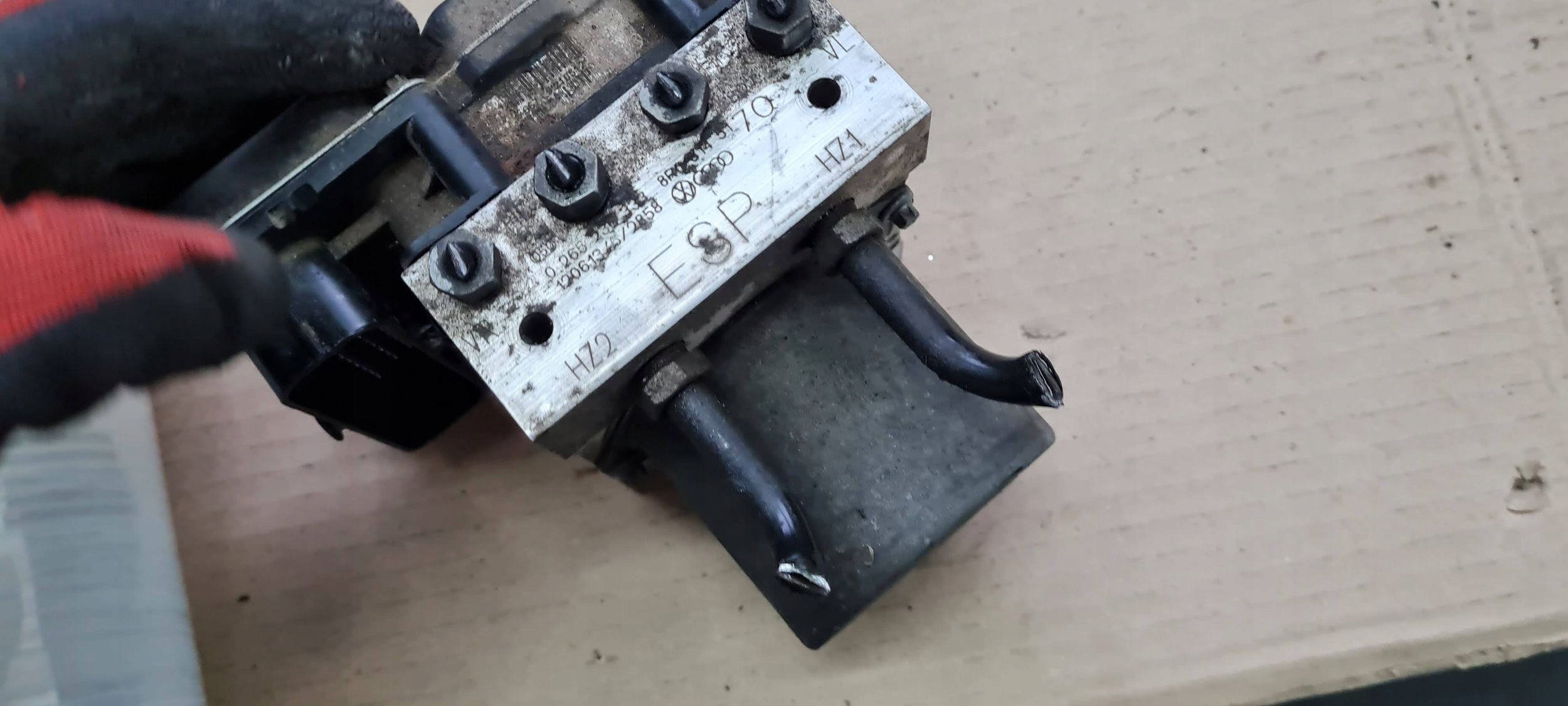 Q5 8R brake booster ABS control unit 2.0 TDI 8R0907379G