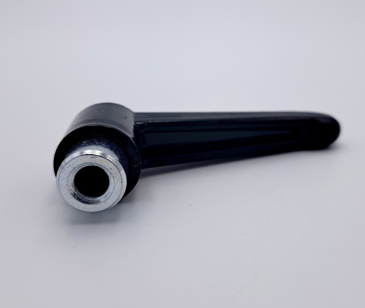 DŹWIGNIA REGULACJI KIEROWNICY HELI Numer katalogowy części 18563559