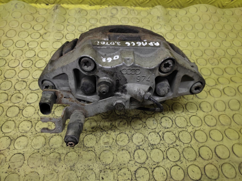 AUDI A6 C6 3.0 TDI caliper brake right front