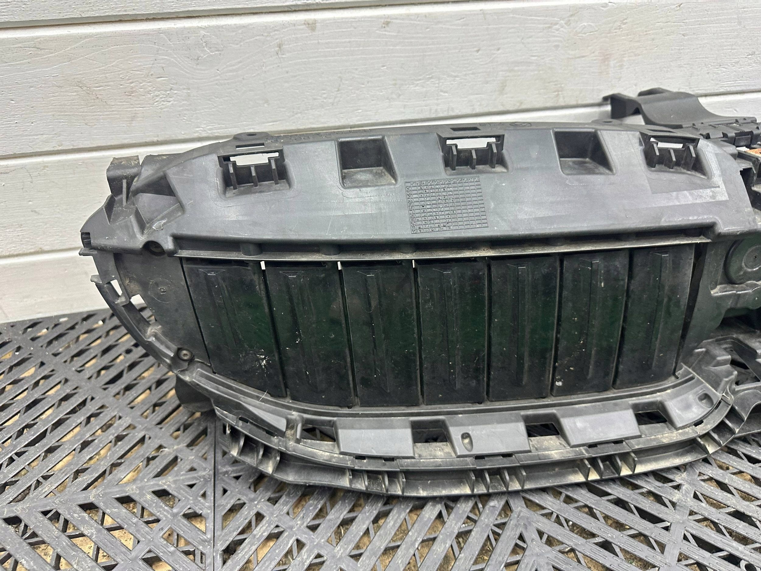 grill des kühlers (grill) BMW 3 G20 G21 5A22C60