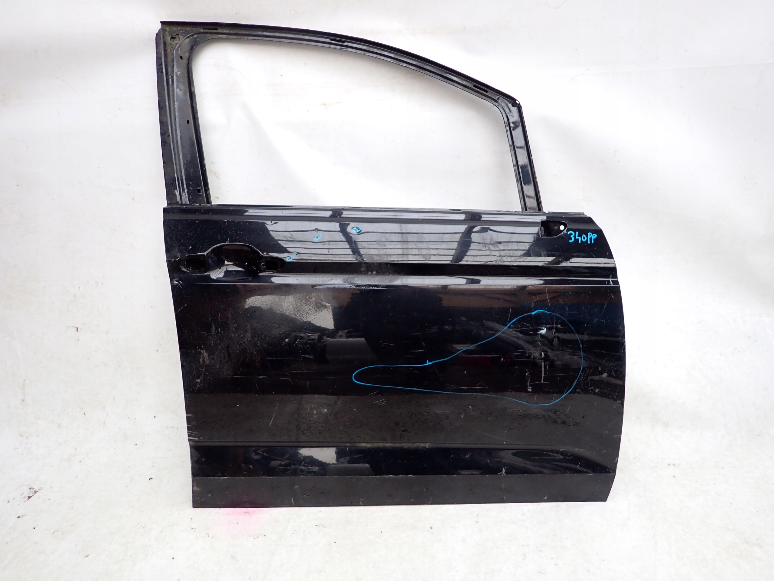 VW TOURAN II 2 5TA 15-> door front front right
