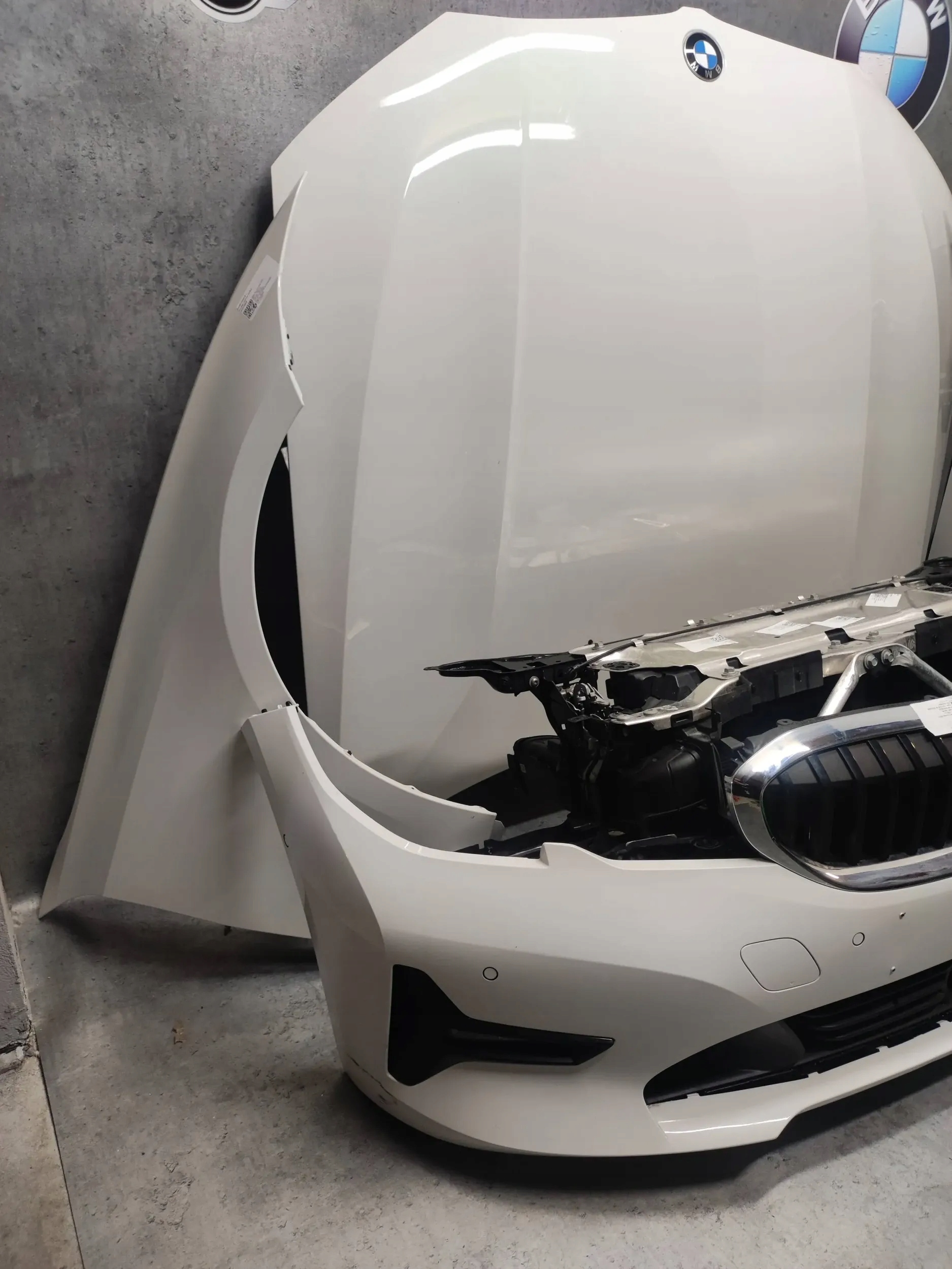 Maska pas chłodnice błotniki zderzak BMW 3 G20 G21 2.0i Kolor: A300 Numer katalogowy części PRI4502