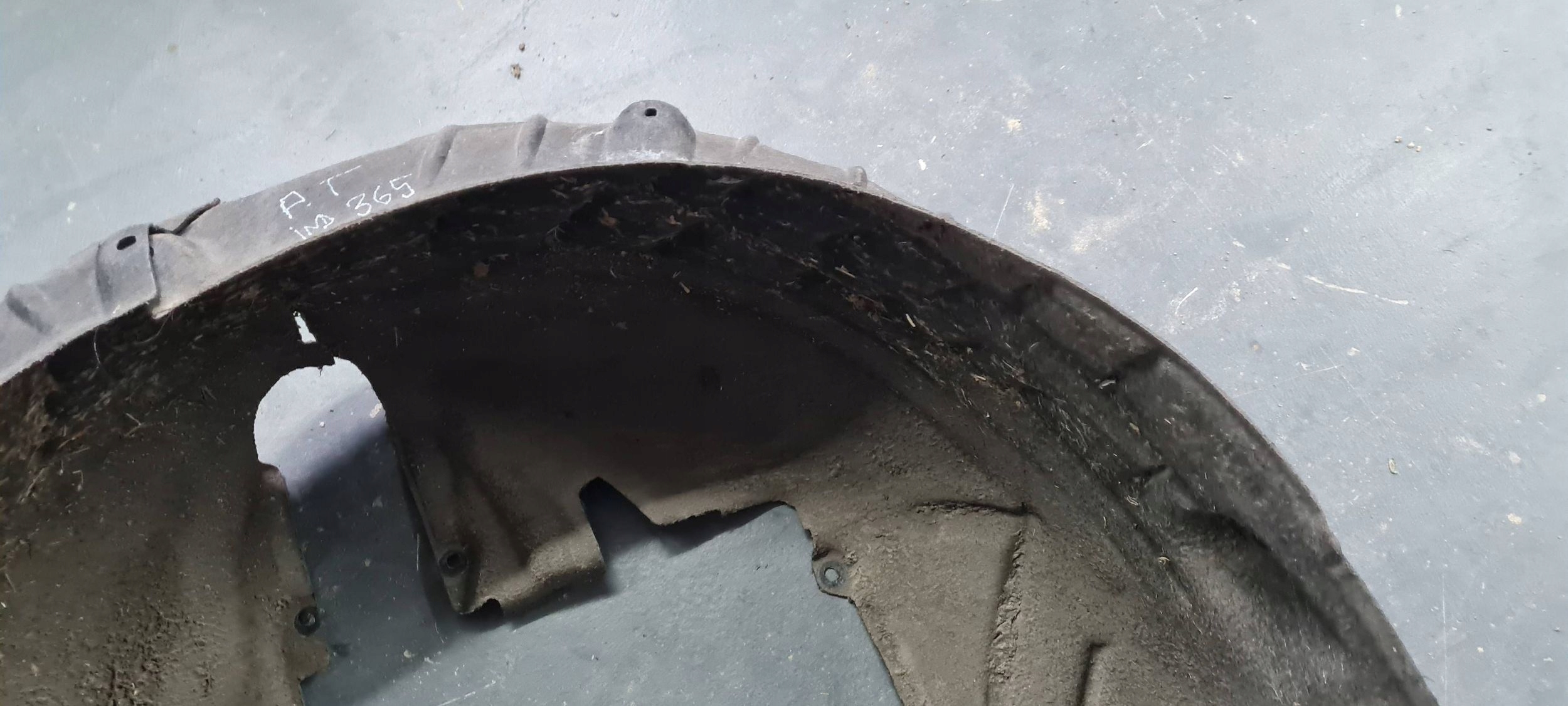 A6 C8 4K mudguard right right rear part rear. KOMBI 4K0810172E