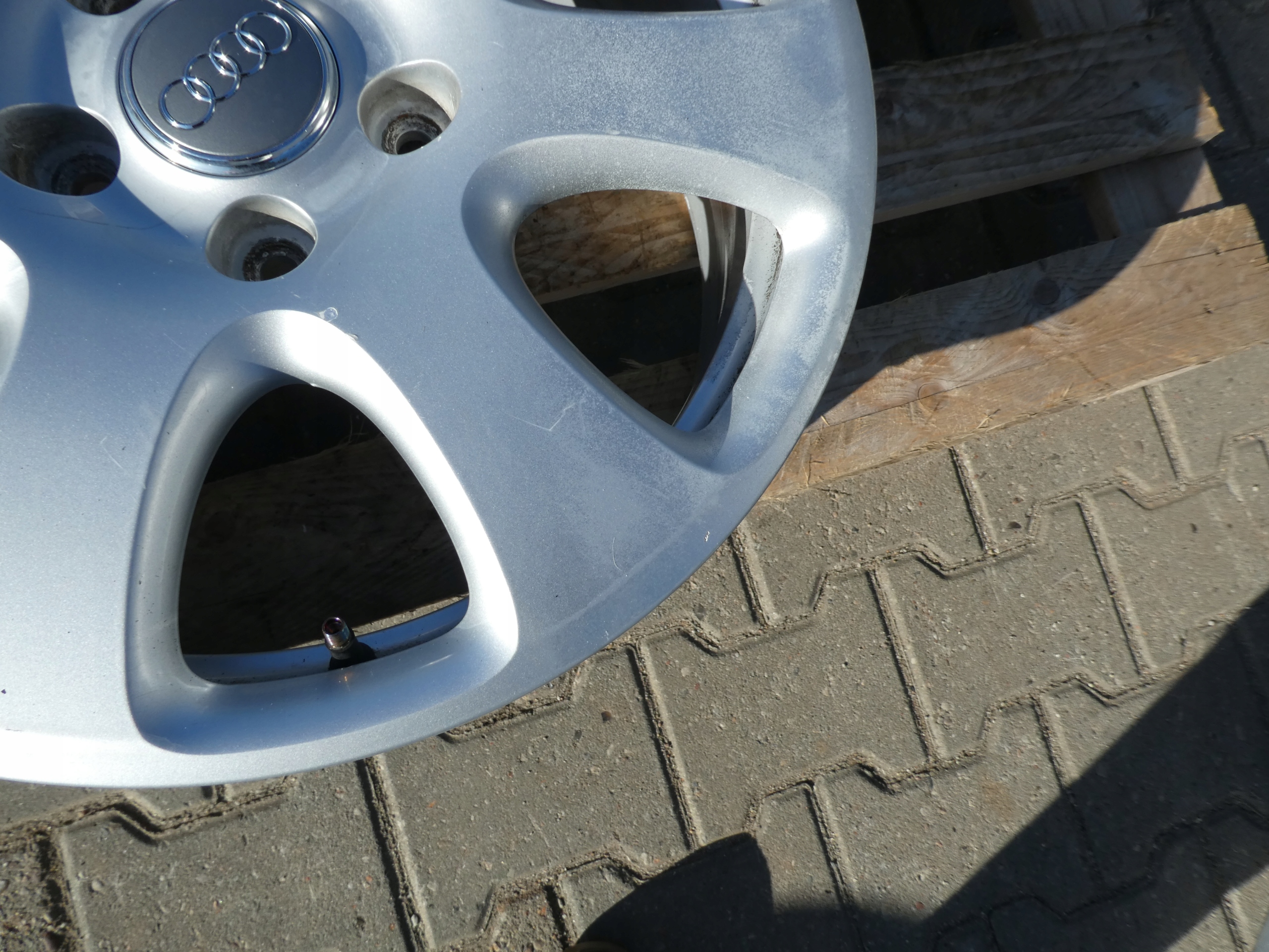 4X ALU discs original AUDI 4L0601025E