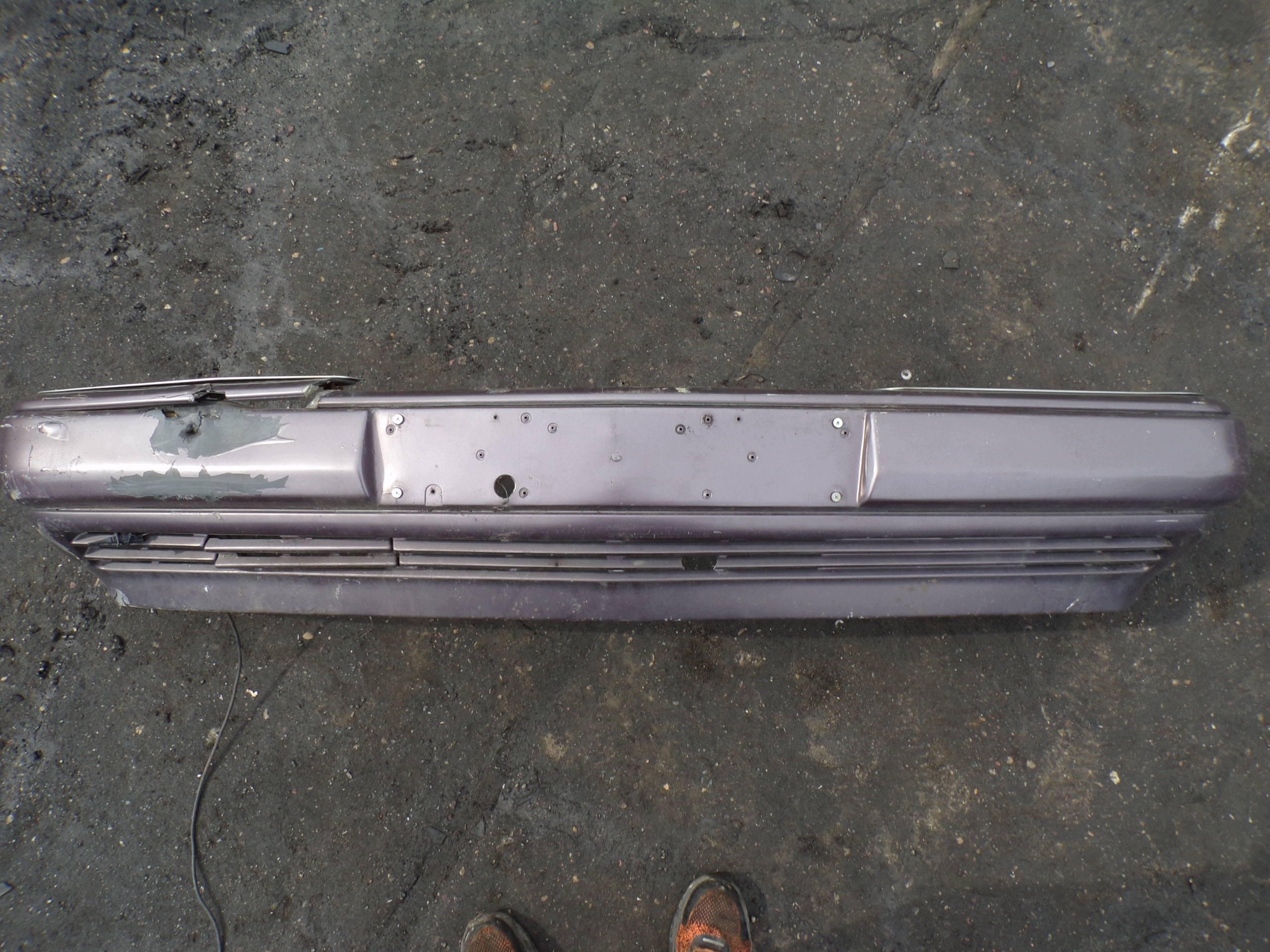 Frontstoßstange vorne MERCEDES W124 E-KLASA (R1)