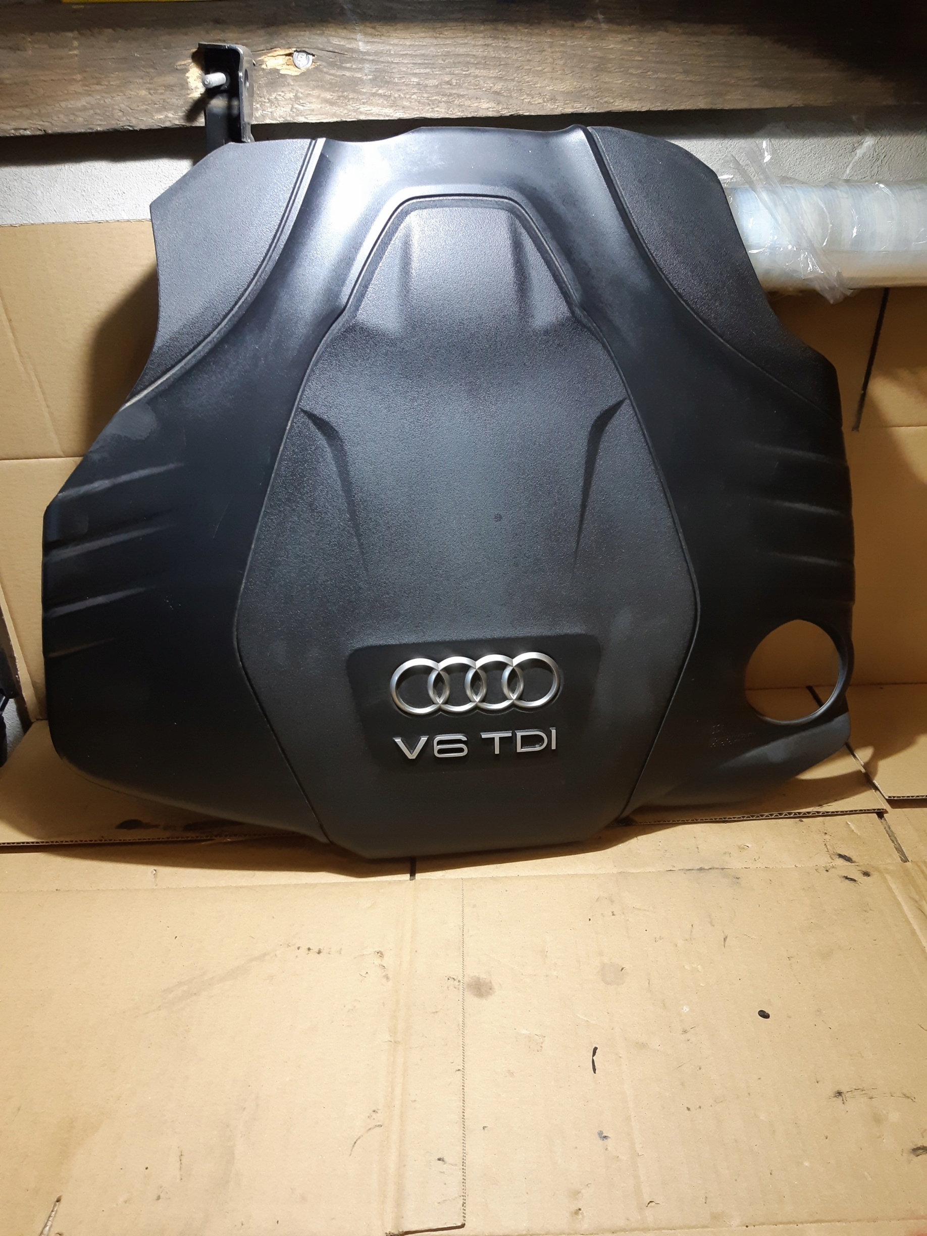 AUDI A6 A7 C7 3.0 TDI upper cover engine housing cover 059103525CF