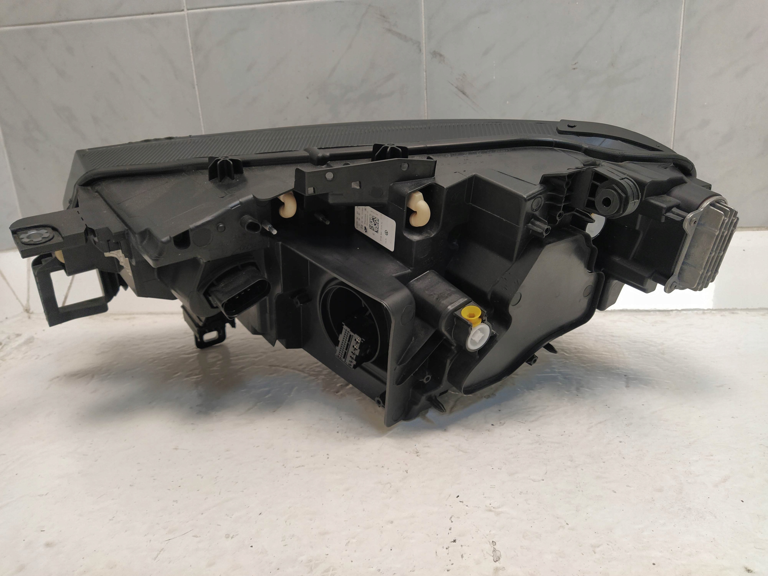 VW ID.4 REFLEKTOR LICHT VORNE VORNE RECHTS FULL LED 7PIN