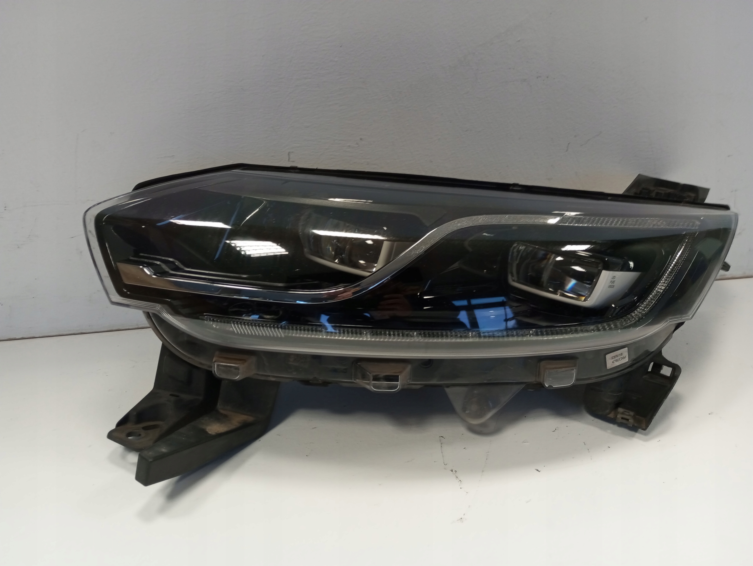 light FULL LED RENAULT ESPACE 5 V 260608372R left