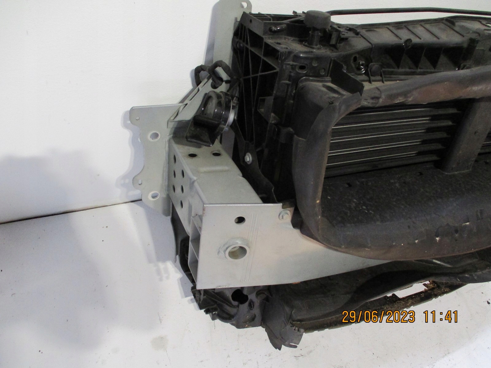 Pas przedni CHŁODNICE FORD KUGA MK3 1,5TDCI Typ samochodu Samochody osobowe