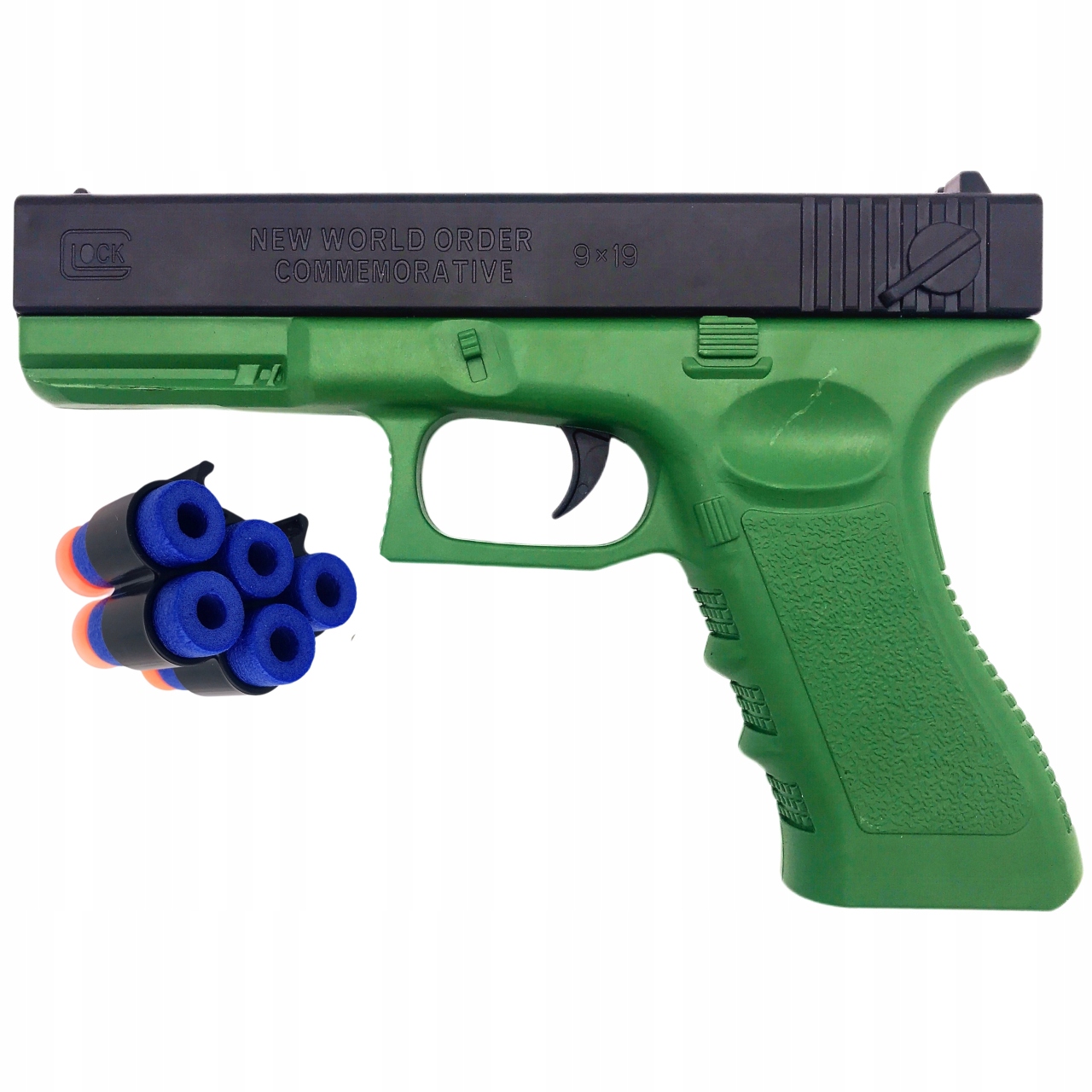 PISTOLET NA STRZAŁKI PIANKOWE GLOCK 17 WYRZUTNIA MAGAZYNEK TARCZA STRZAŁKI Materiał plastik