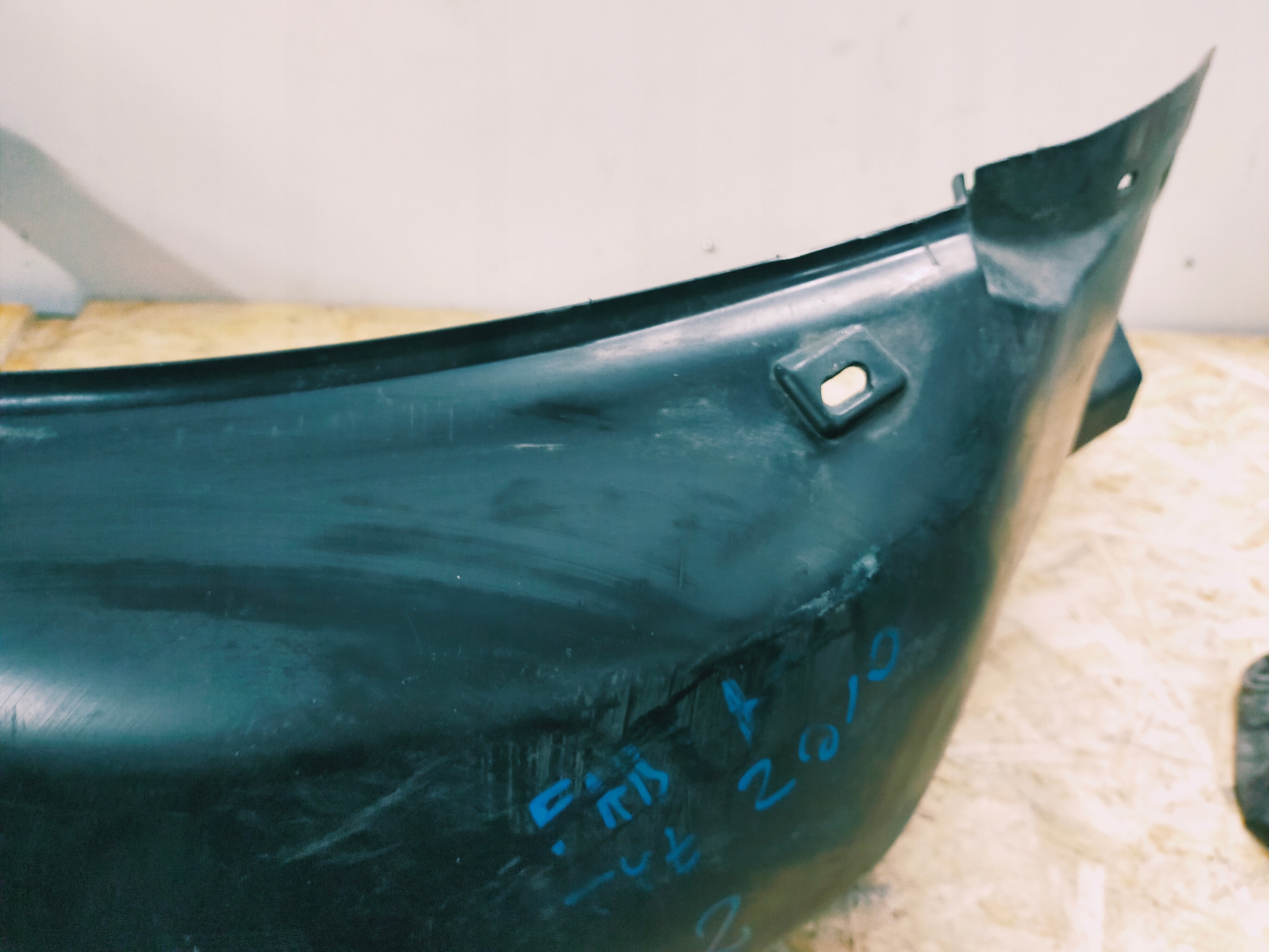 mudguard right front Skoda Fabia II HB 06 5J6810972