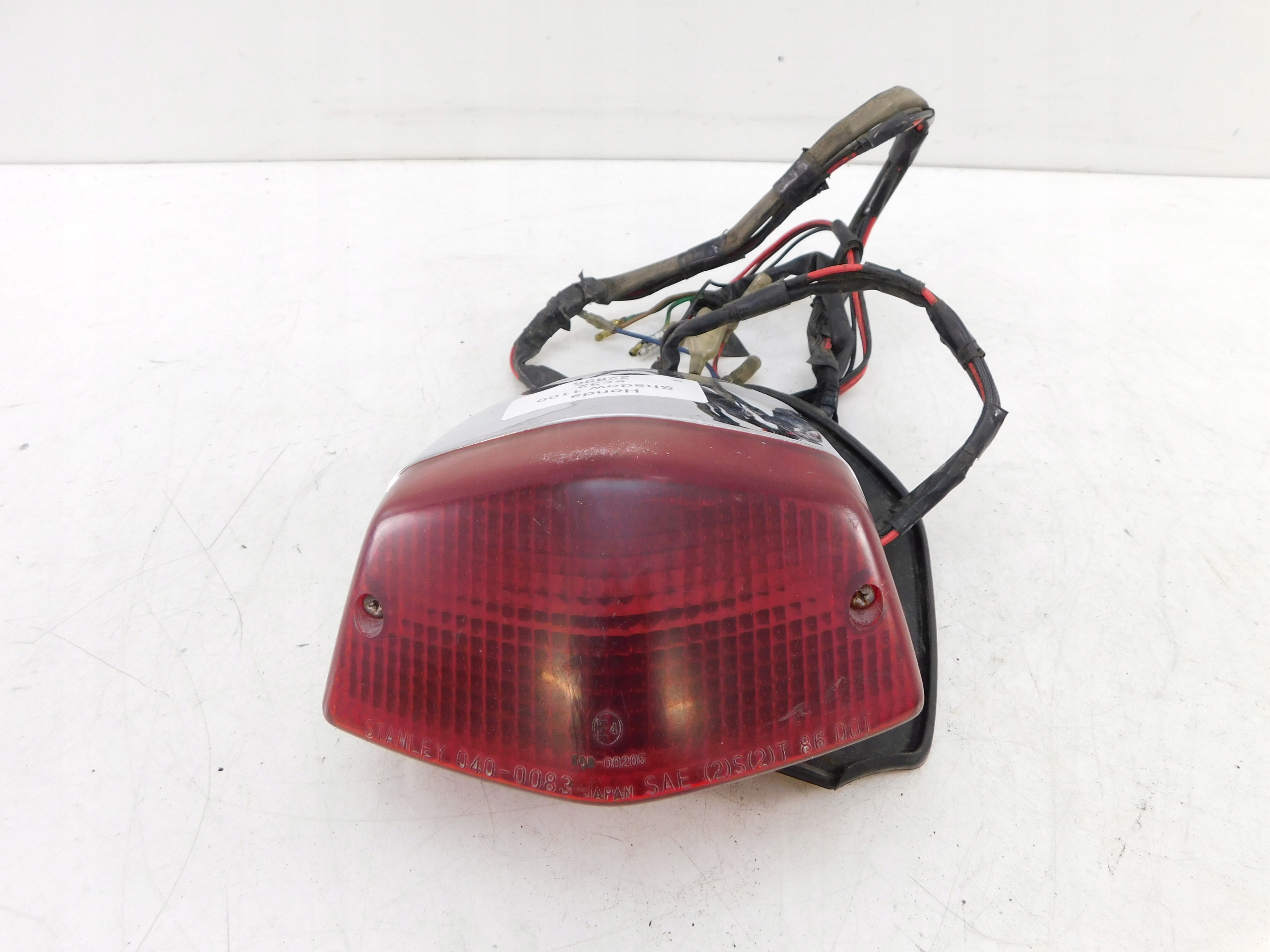 HONDA SHADOW 1100 SC32 LAMPA TYLNA TYŁ