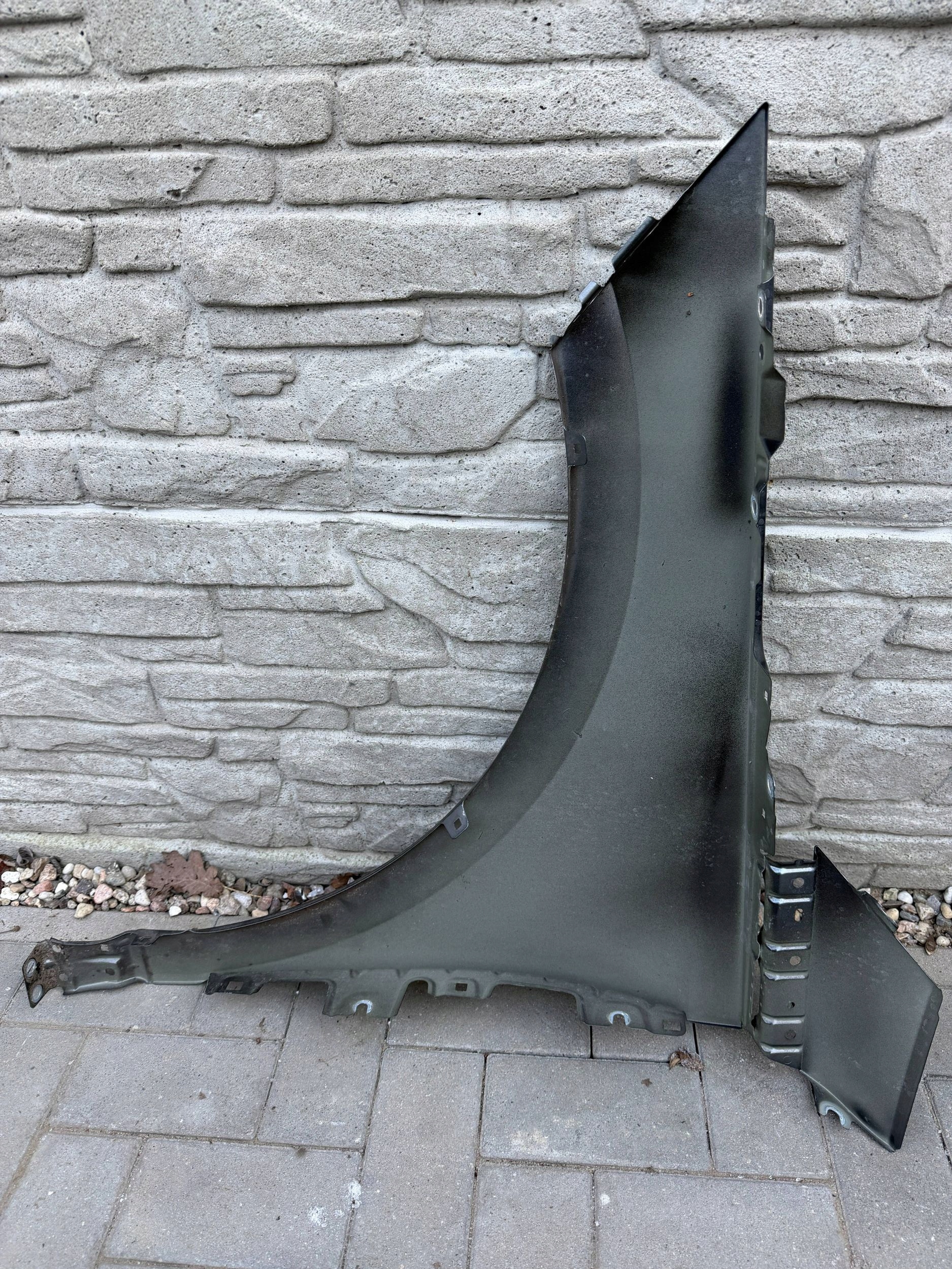Skoda Enyaq iV fender right front front