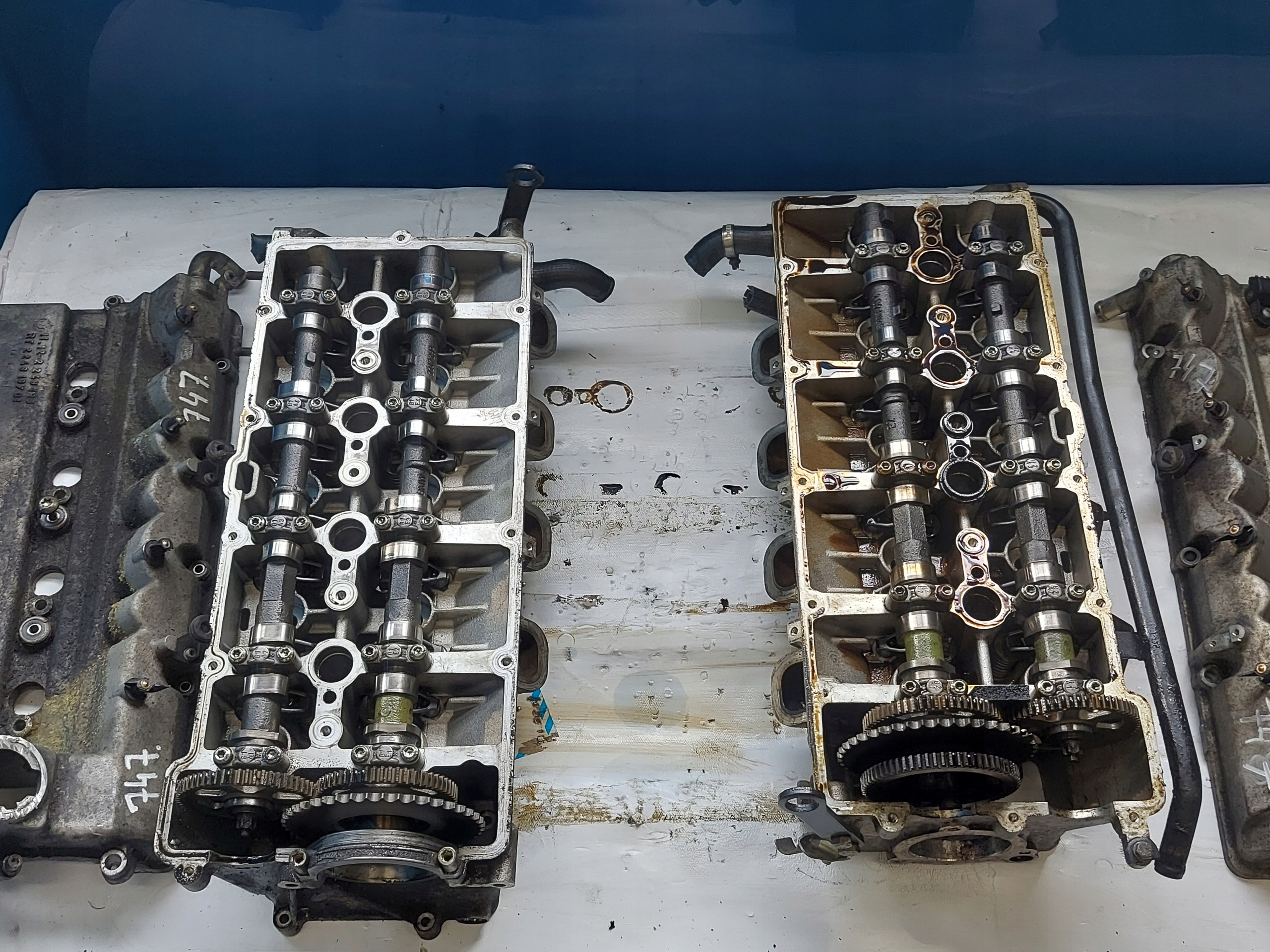 TESTATA BMW 740 D E38 M67 4.0 D V8 224822002 KOMPLET