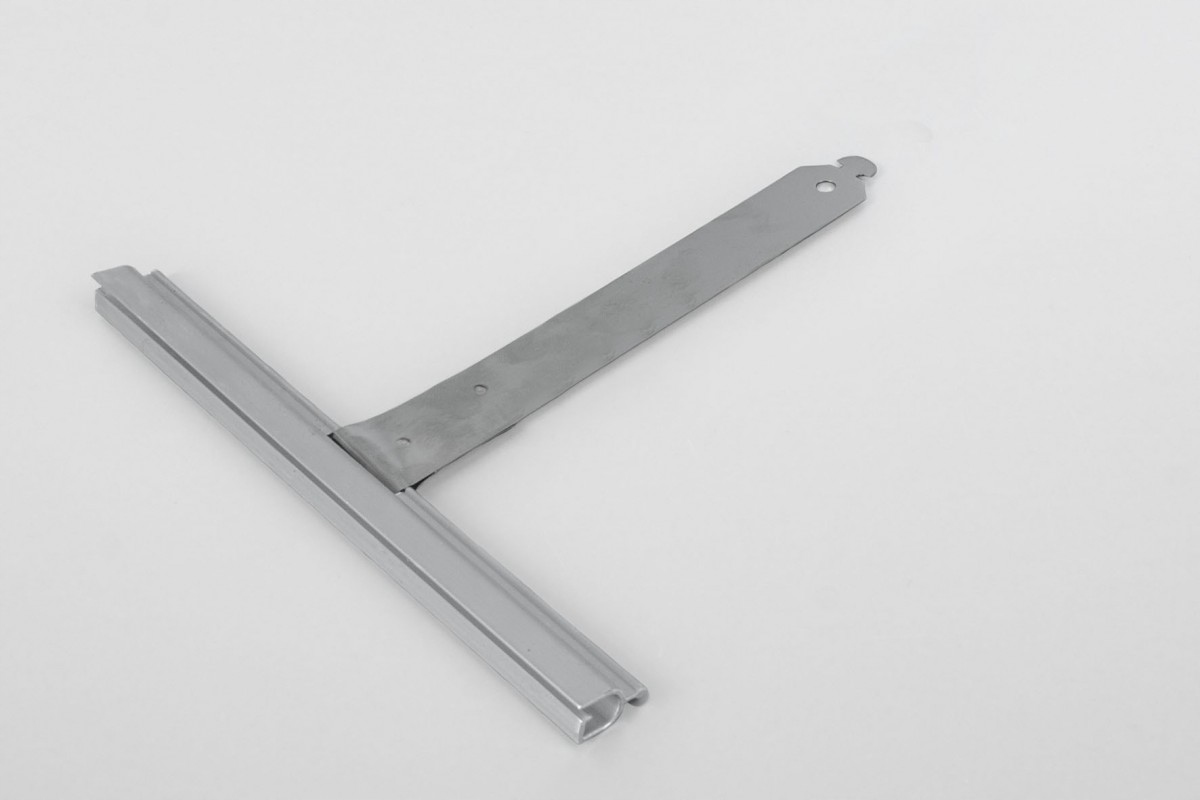Wieszaki aluminiowe do rolet zewnętrznych ALU150 L150 bez rozcięcia nielak.