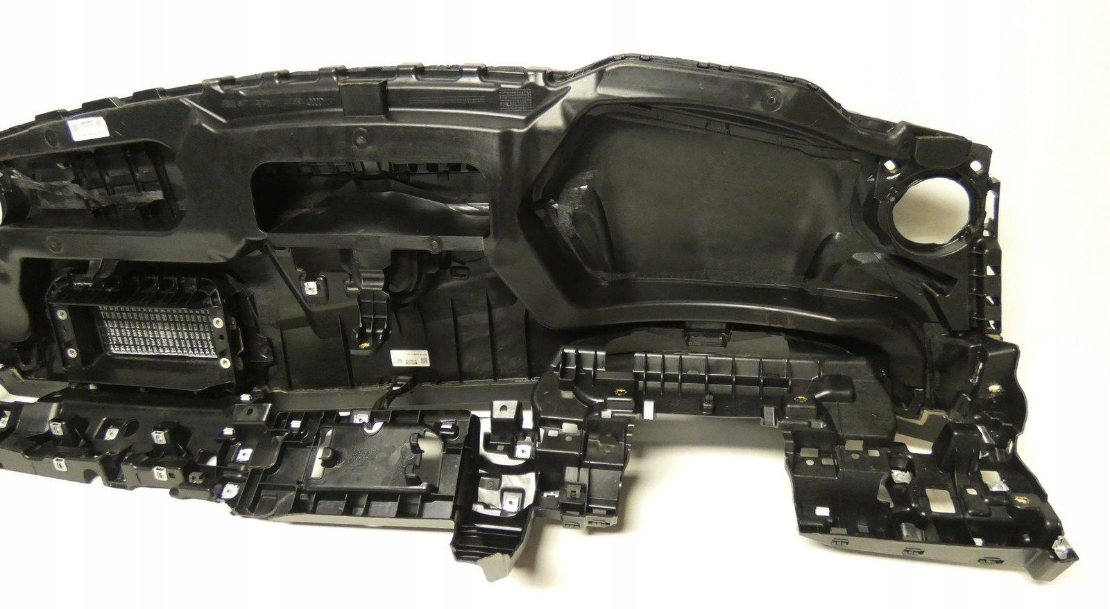 AUDI Q8 4M8857001H console dashboard instrument panel