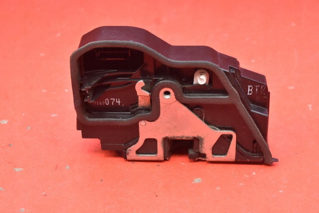 lock door right front front EU 7167074 BMW E87 5D HB 04-07