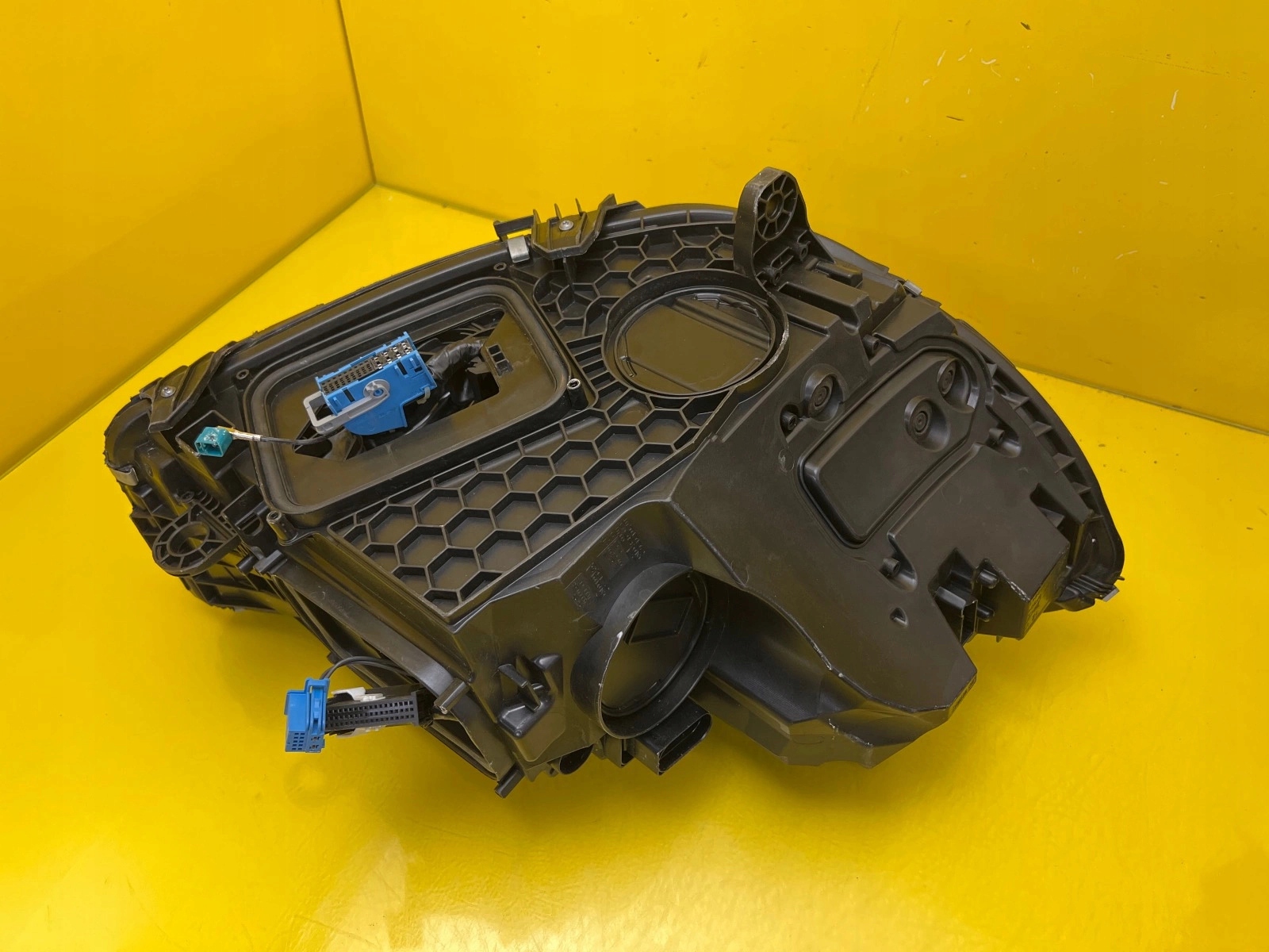light left Mercedes C-Klasa W206 A2069065304 Digital Light
