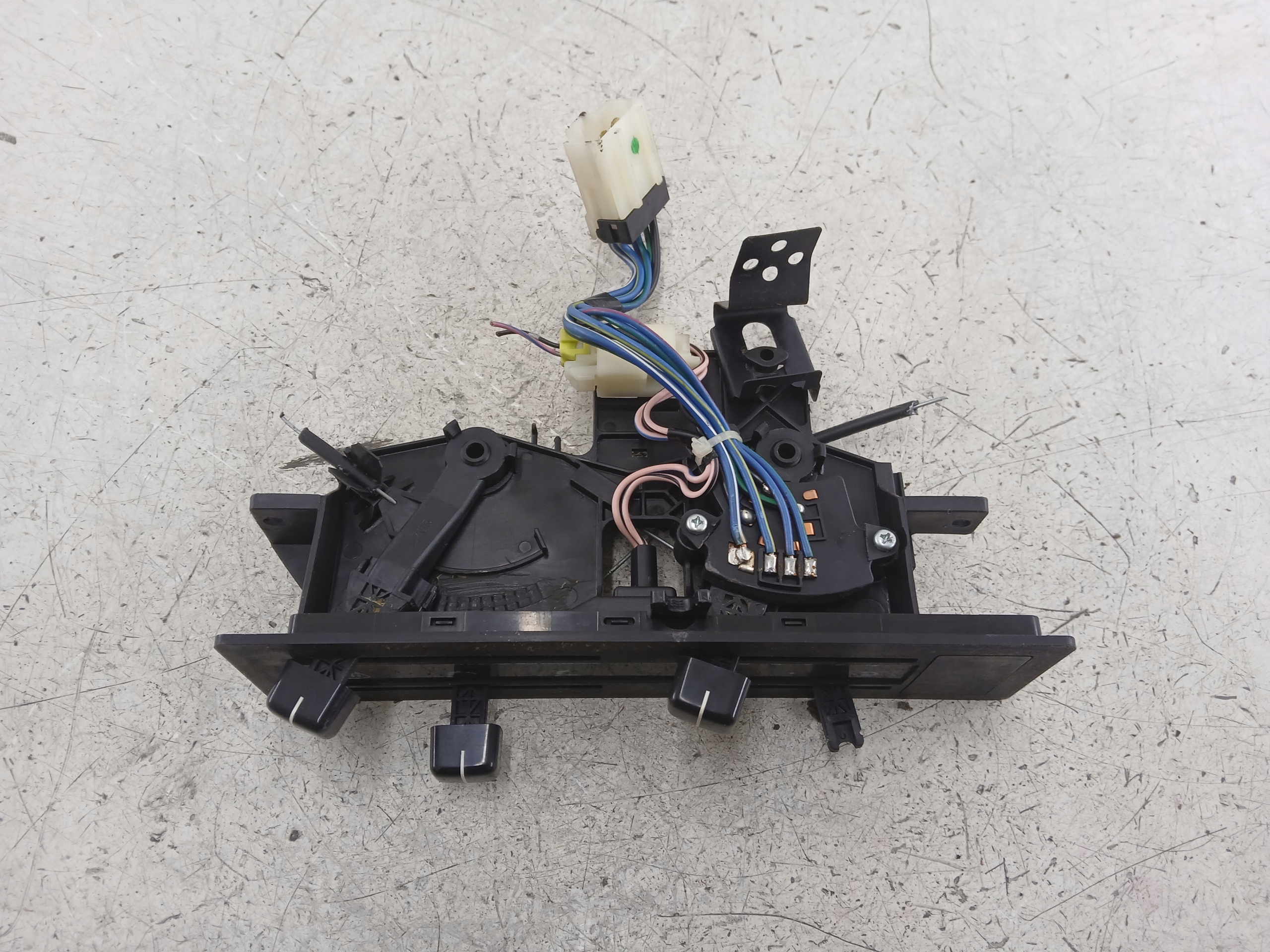 NISSAN TERRANO e PANEL BOCCHETTE OGRZEWANIA