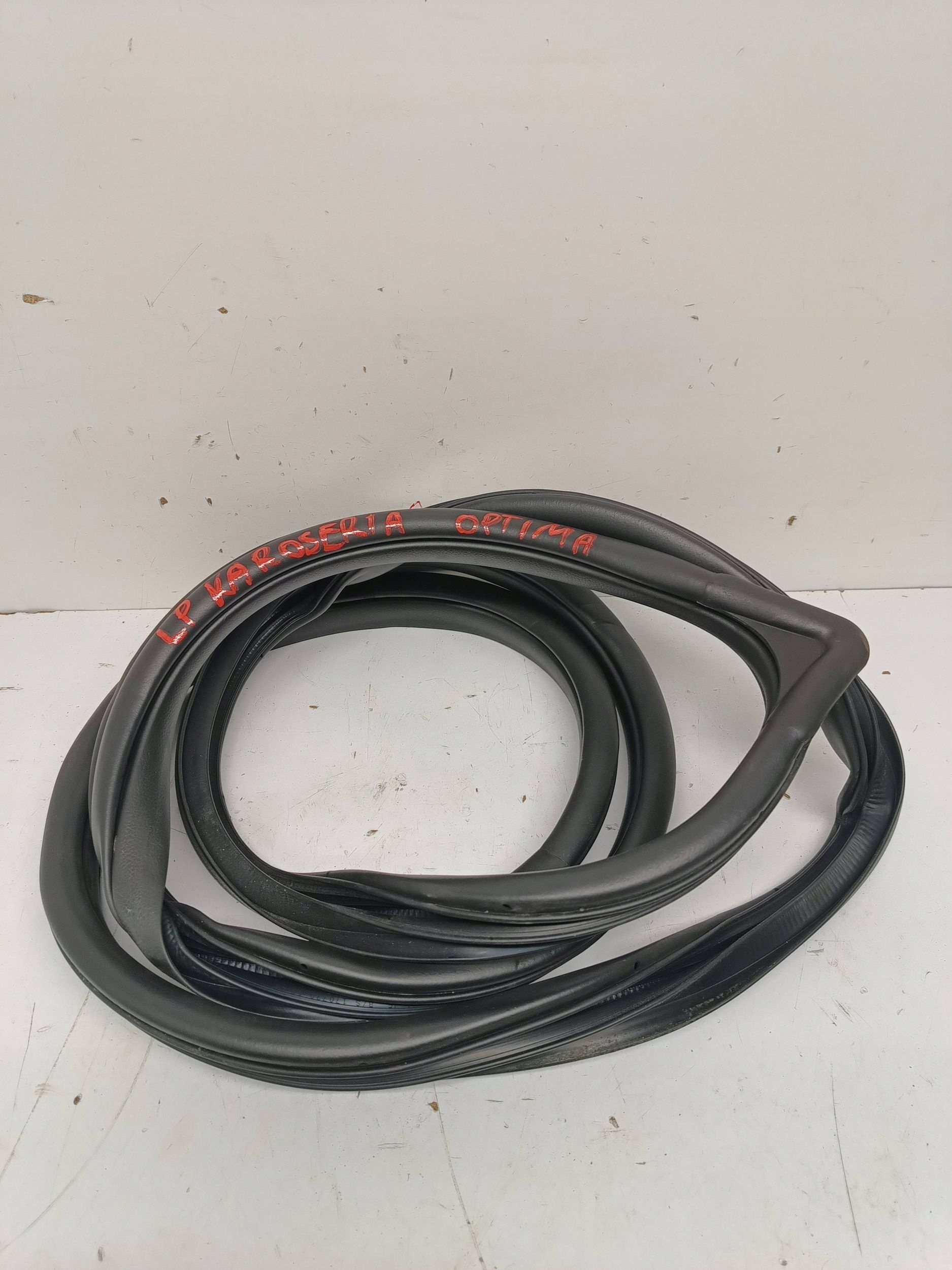 KIA OPTIMA IV KOMBI gasket bodywork door left front 2018R