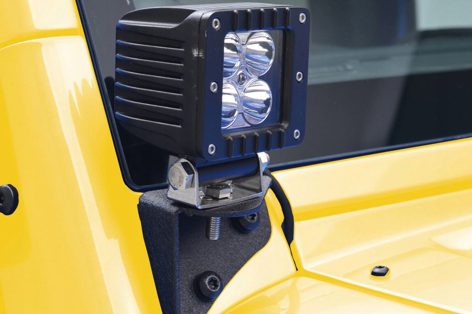 JEEP WRANGLER YJ TJ MOCOWANIE SWIATEL DODATKOWYCH Installation side front