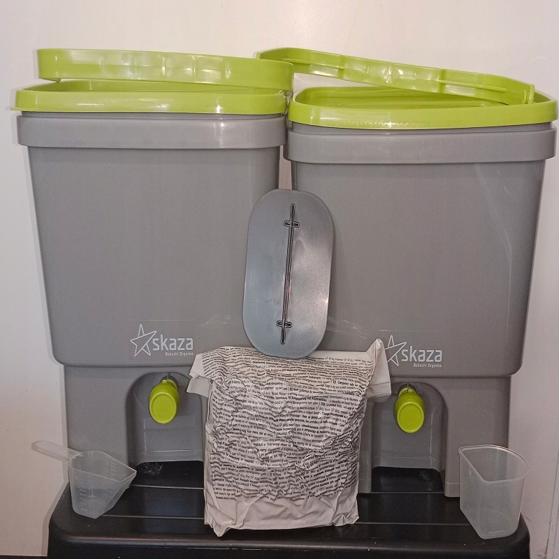 

Organko zestaw szaro-zielony Bokashi 1KG Green