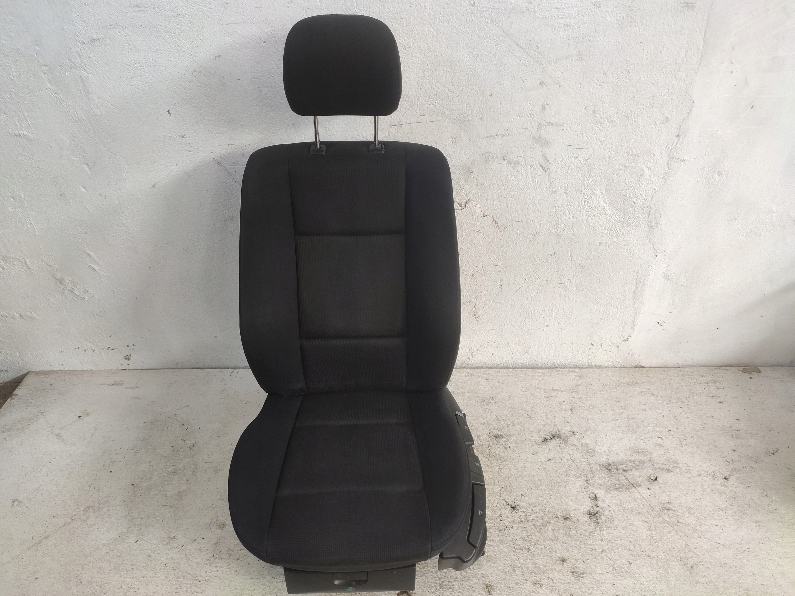 BMW X3 E83 2007 сидіння водія матеріал