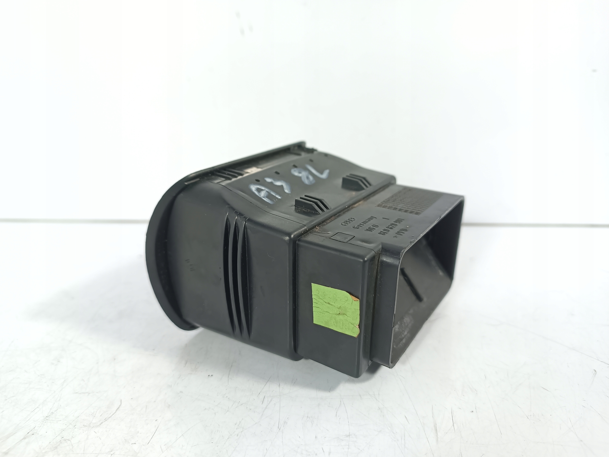 Audi A3 8L 96-03 grid air conditioning devices air left driver´s