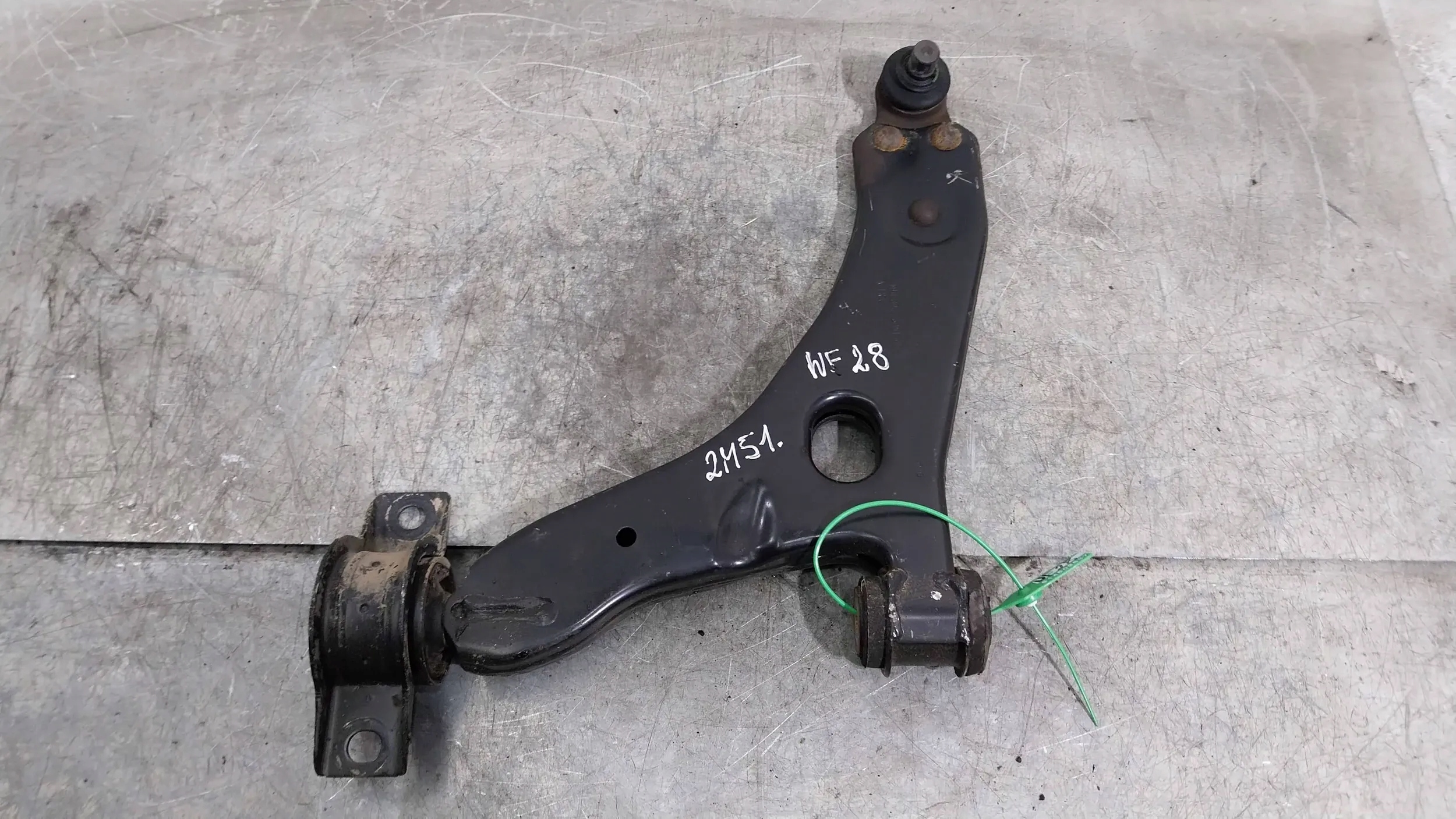 arm front left 2M513051BC FORD FOCUS MK1