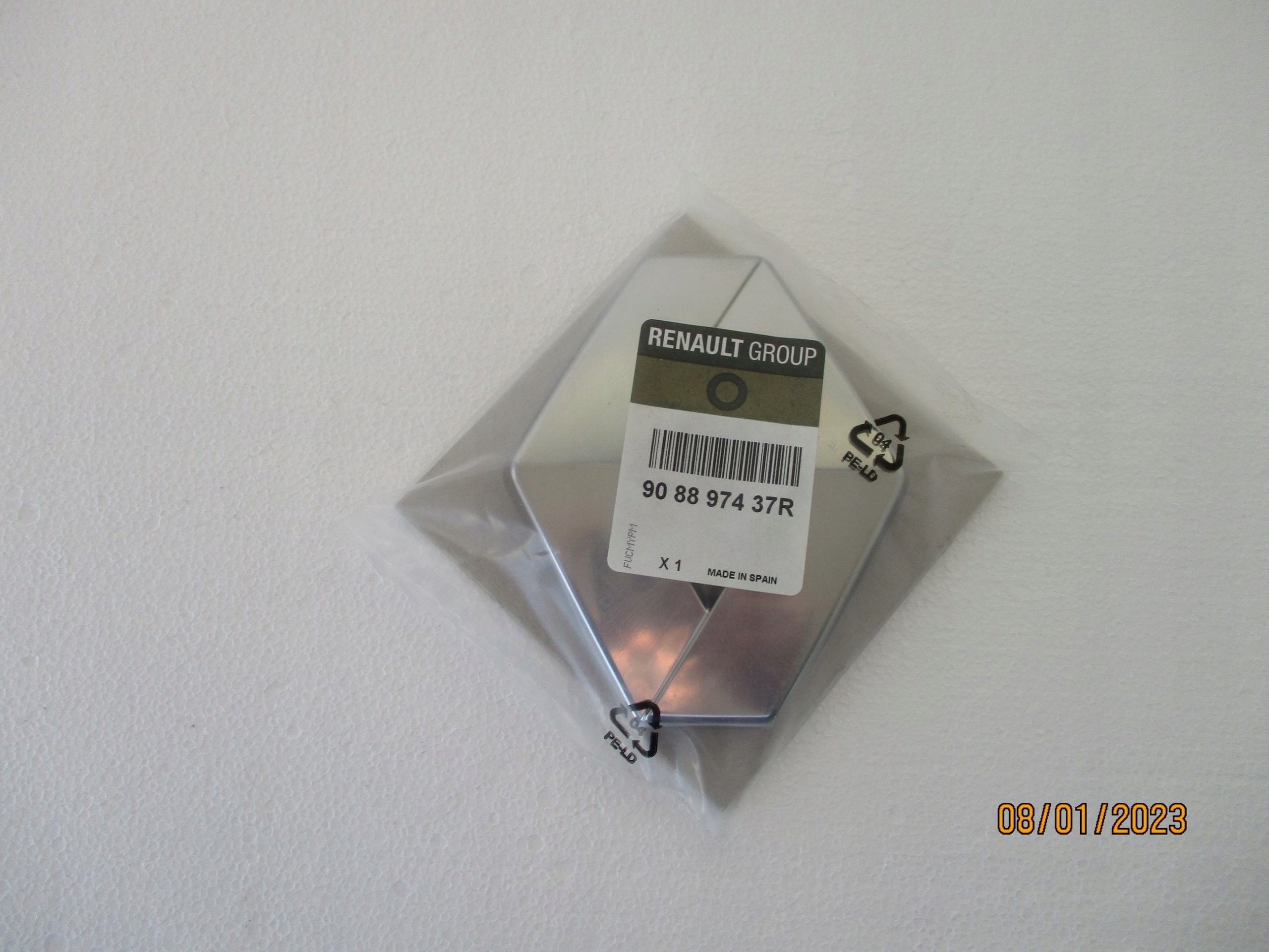 EMBLEMAT LOGO KLAPY DRZWI TYŁ RENAULT TRAFIC III NOWY ORG 908897437r