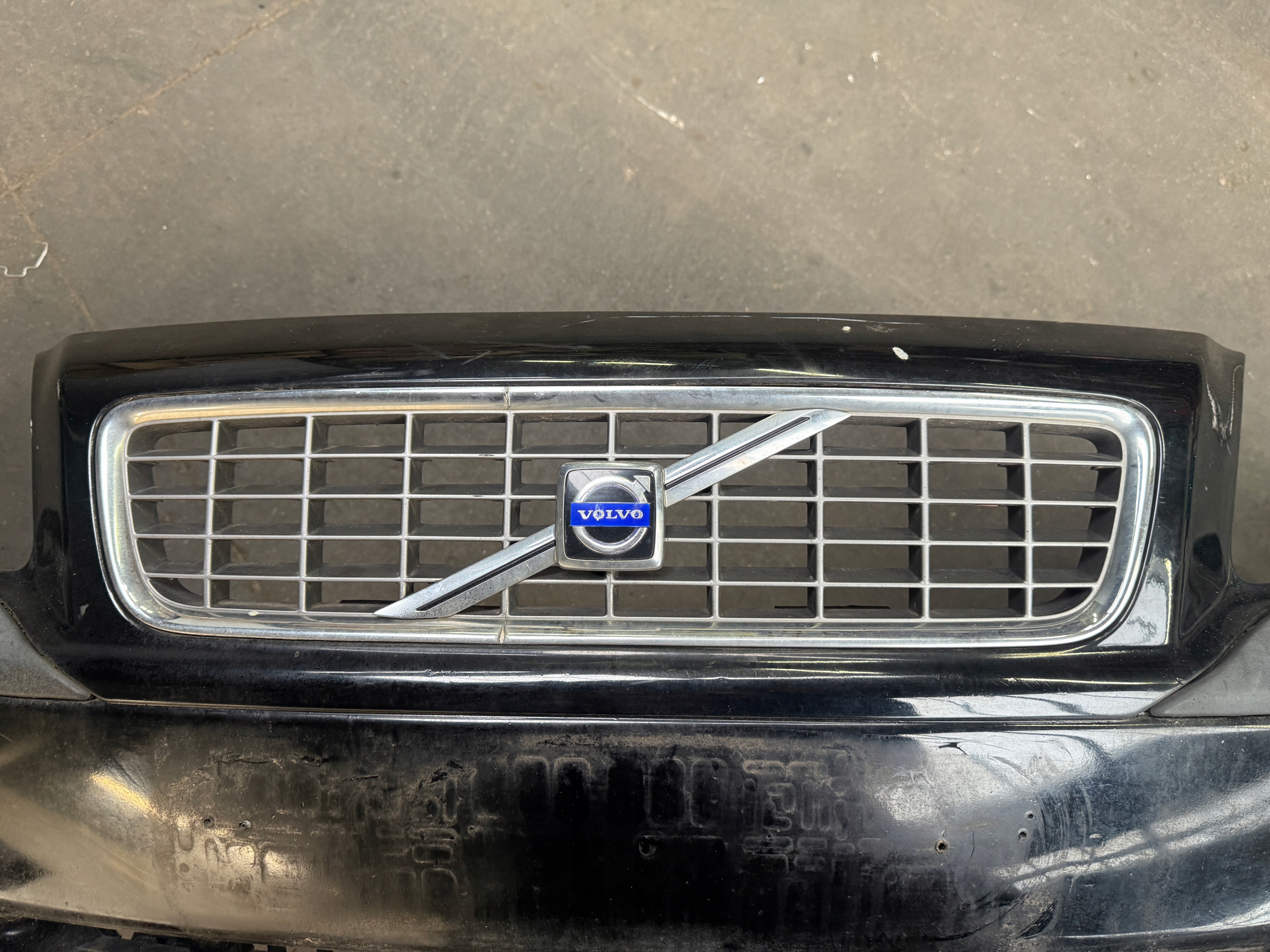 решетка радиатора volvo S80 и рестайлинг