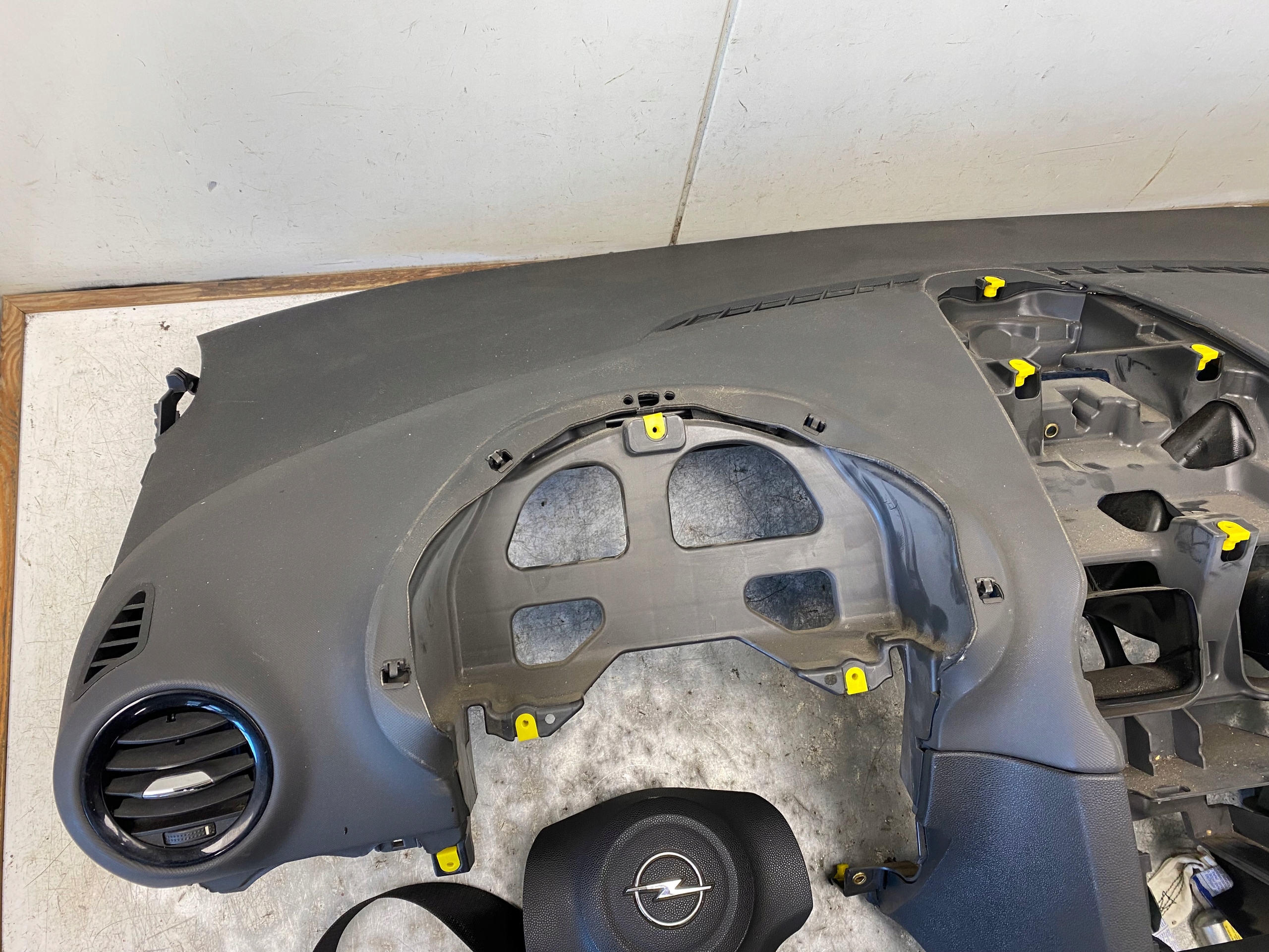 OPEL CORSA D 5D dashboard console adjuster airbag airbag EUROPA