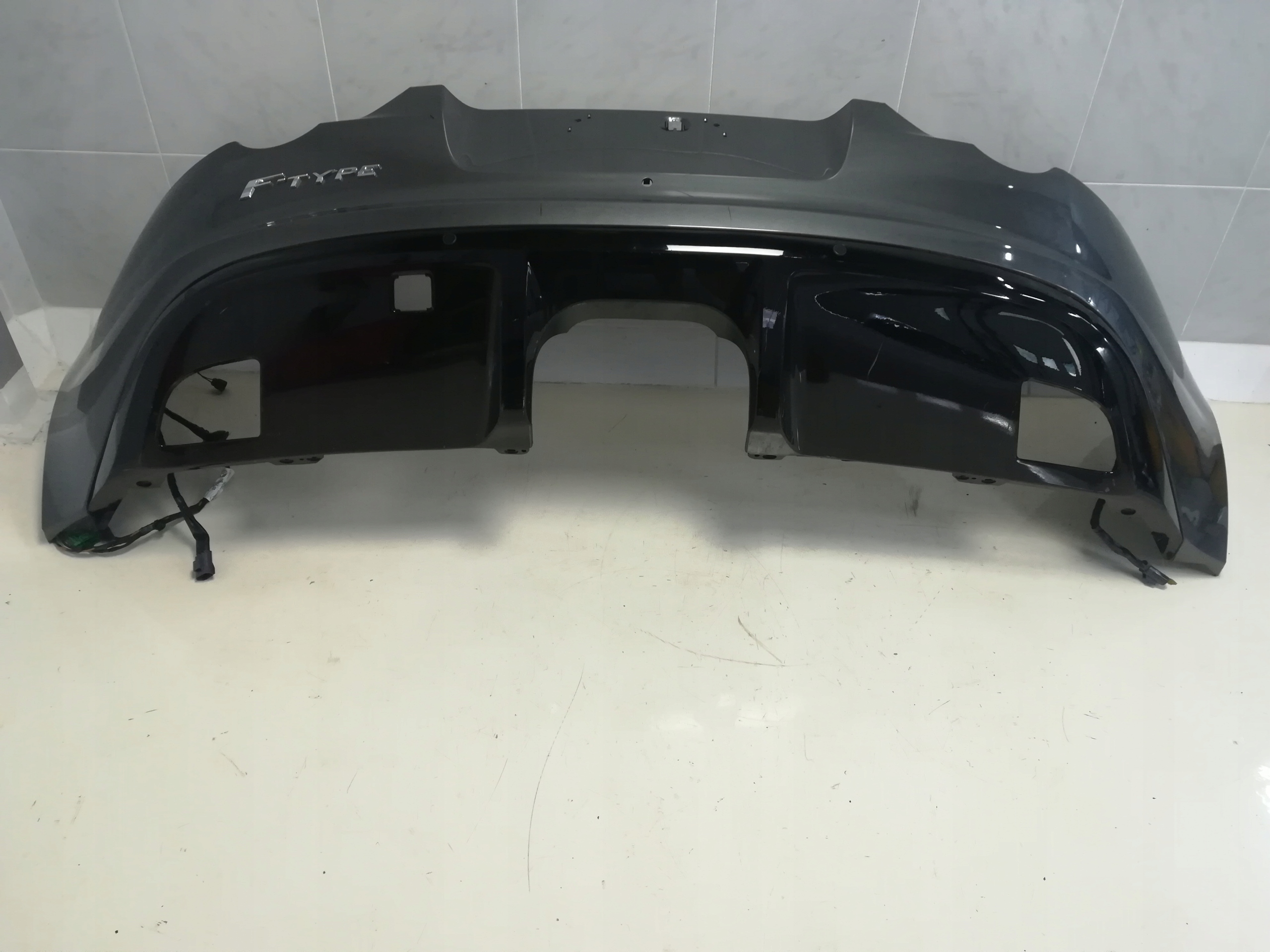 JAGUAR F-TYPE X152 bumper rear part 4x PDC KAMERA