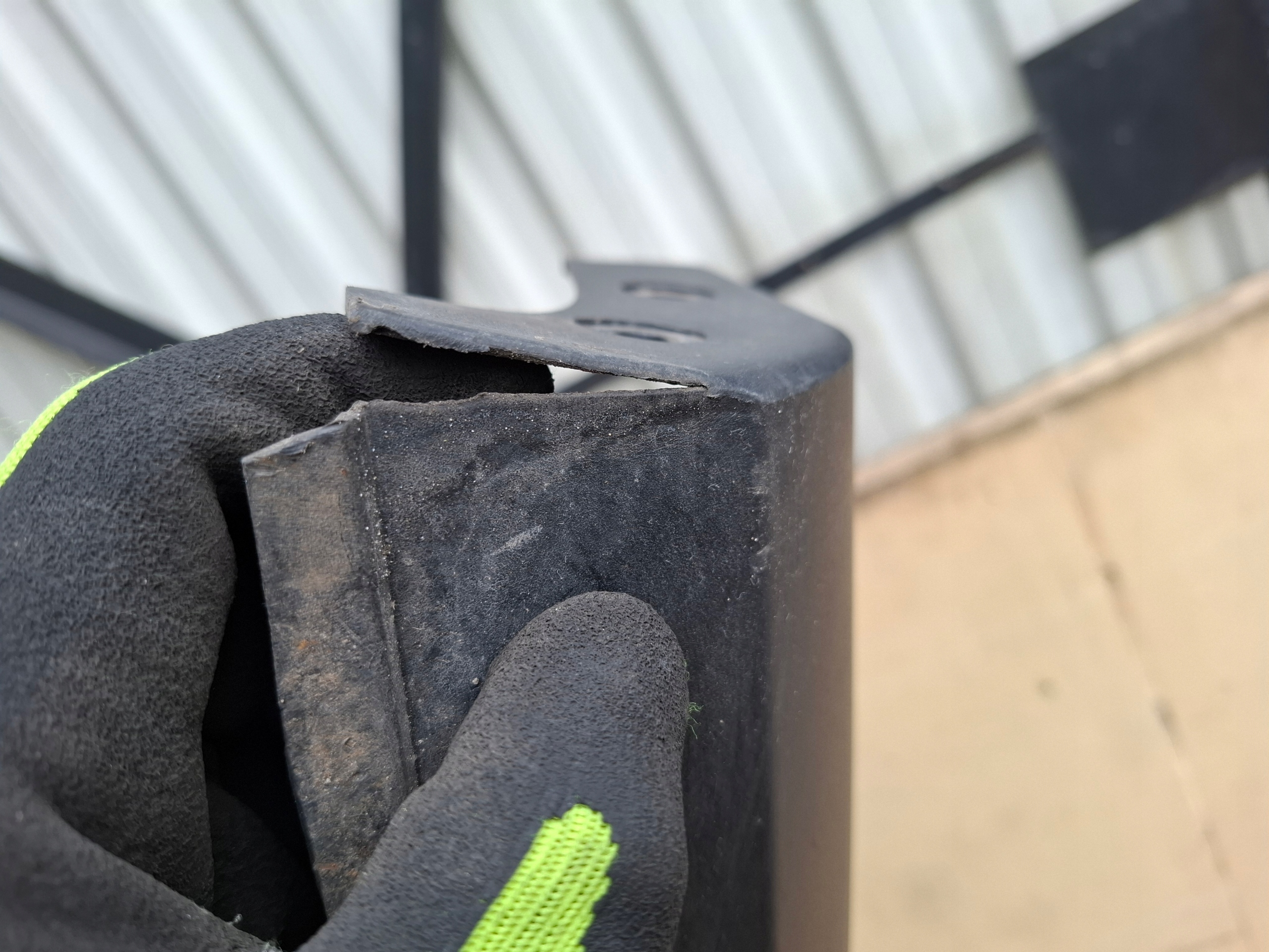 PEUGEOT 2008 and moulding threshold cap left 96781716XT