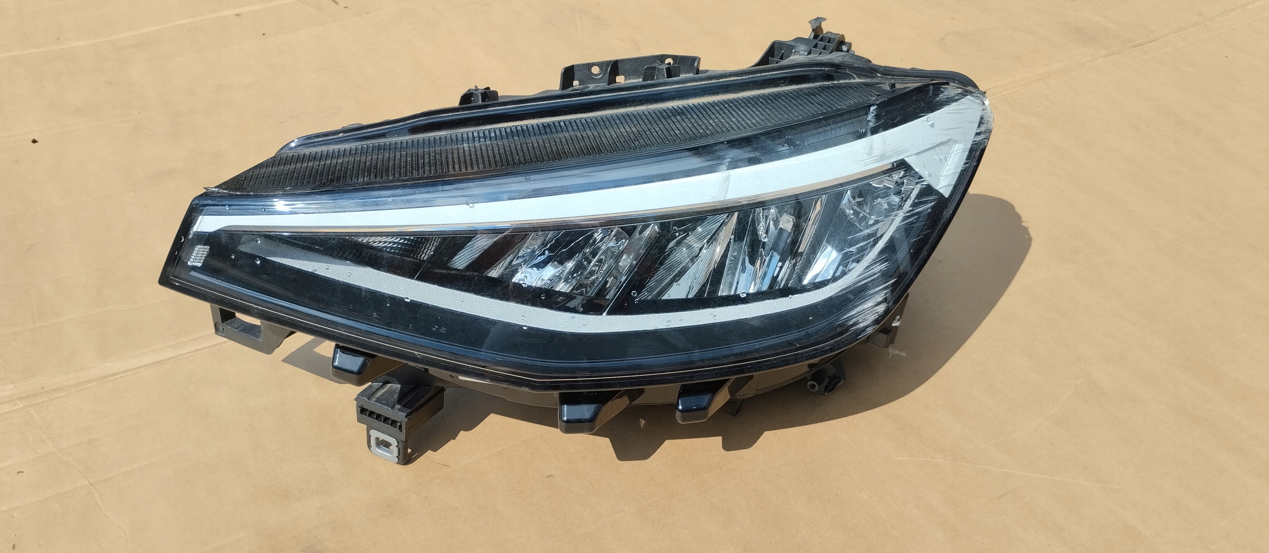 фара левая volkswagen id.4 vw ID4 11B941005B