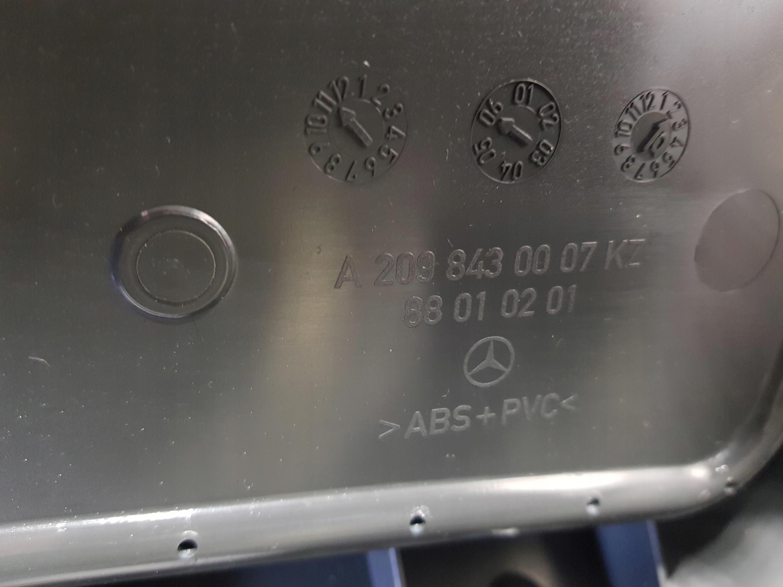 Handschuhfach KANAPY heck TUNEL mitte MERCEDES CLK W209 A209 CABRIO