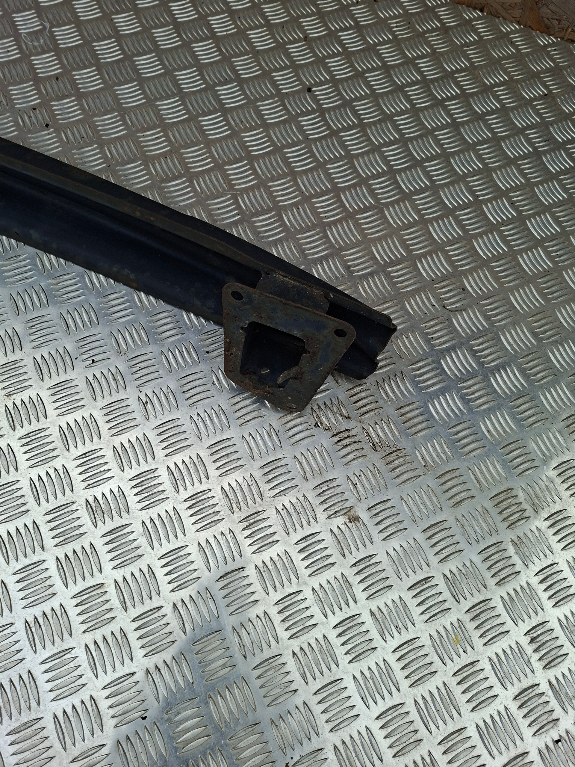rinforzo paraurti traversa paraurti posteriore posteriore VW PASSAT B8