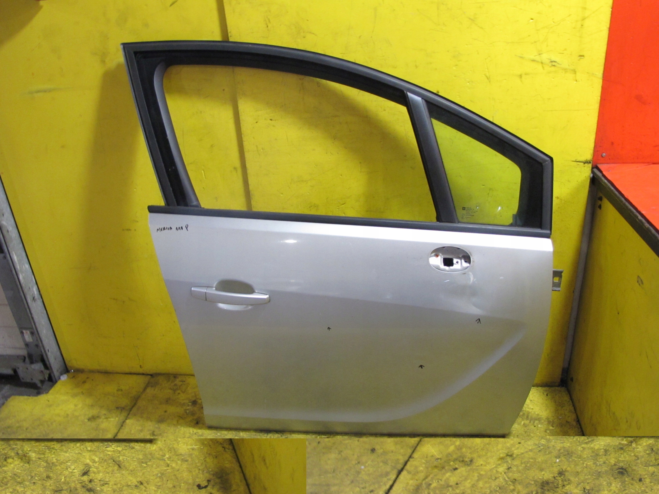 OPEL MERIVA B II 2 10- door right front Z157