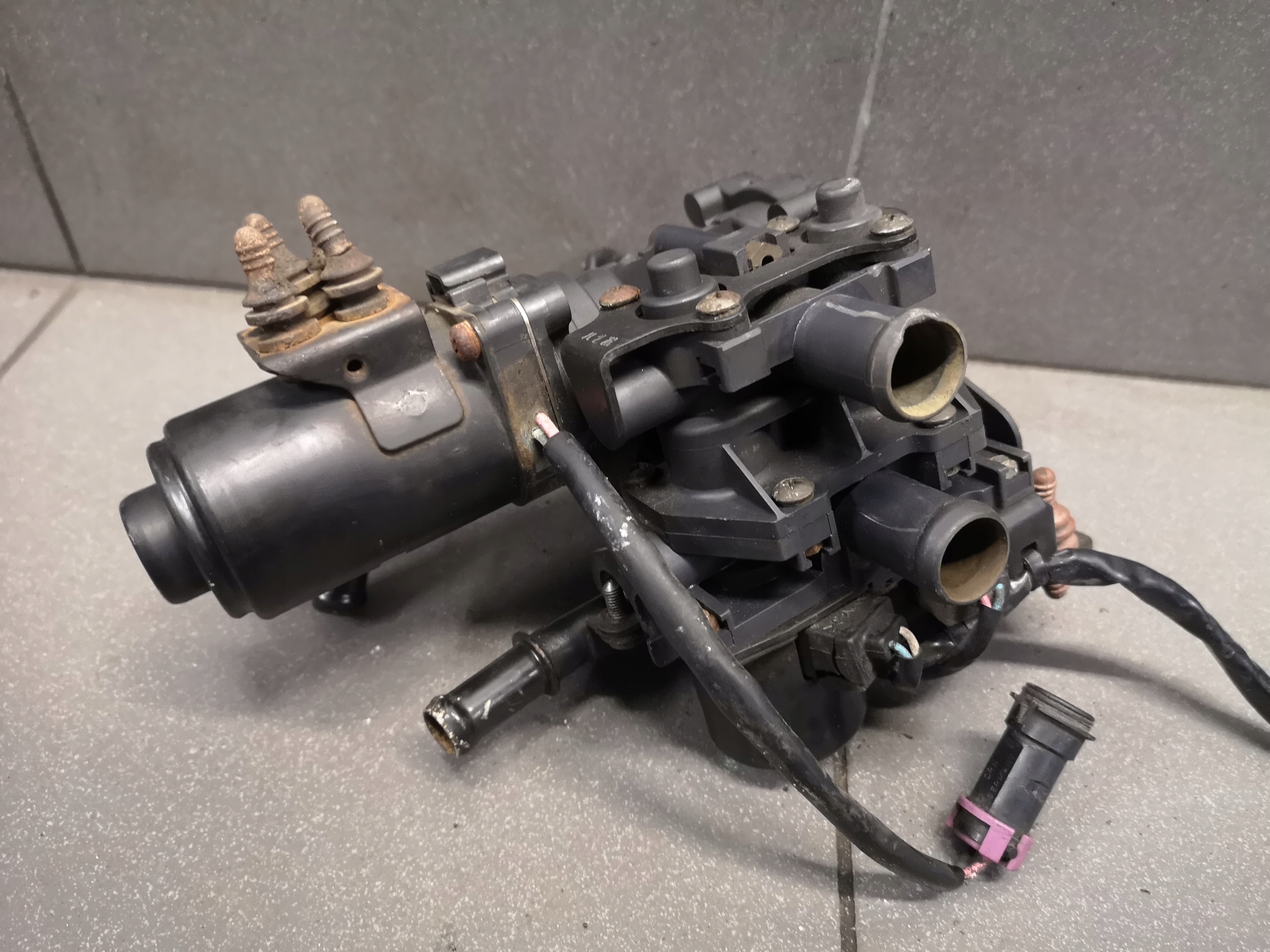 воды 4D0959617A, 1136008850