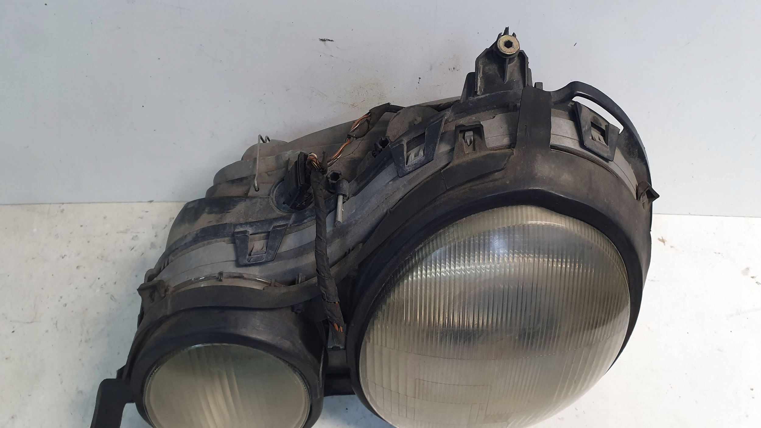 light front left MERCEDES W210 95
