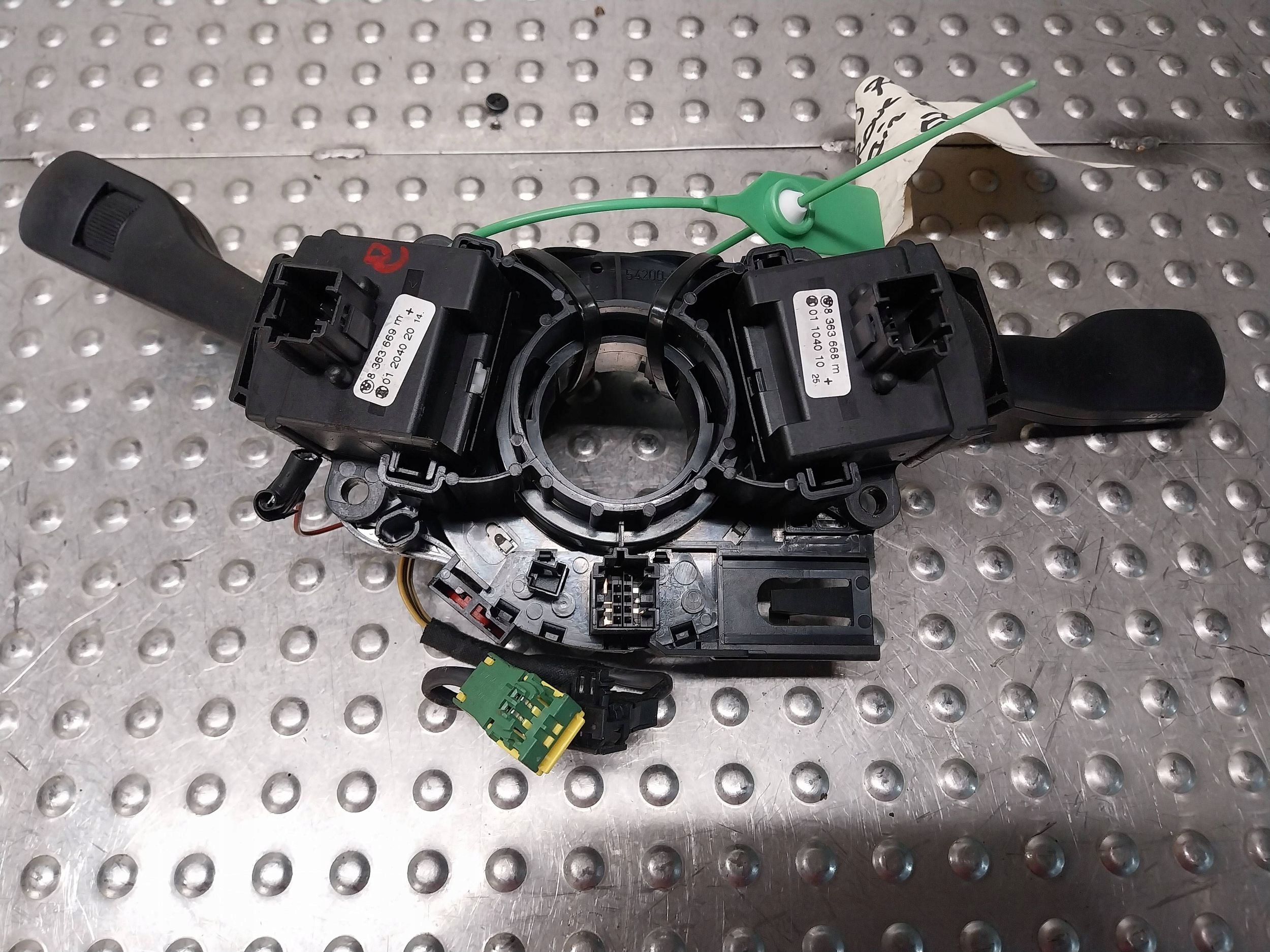 steering wheel levers and controls control ring 8377488 8376443 BMW X3 E83