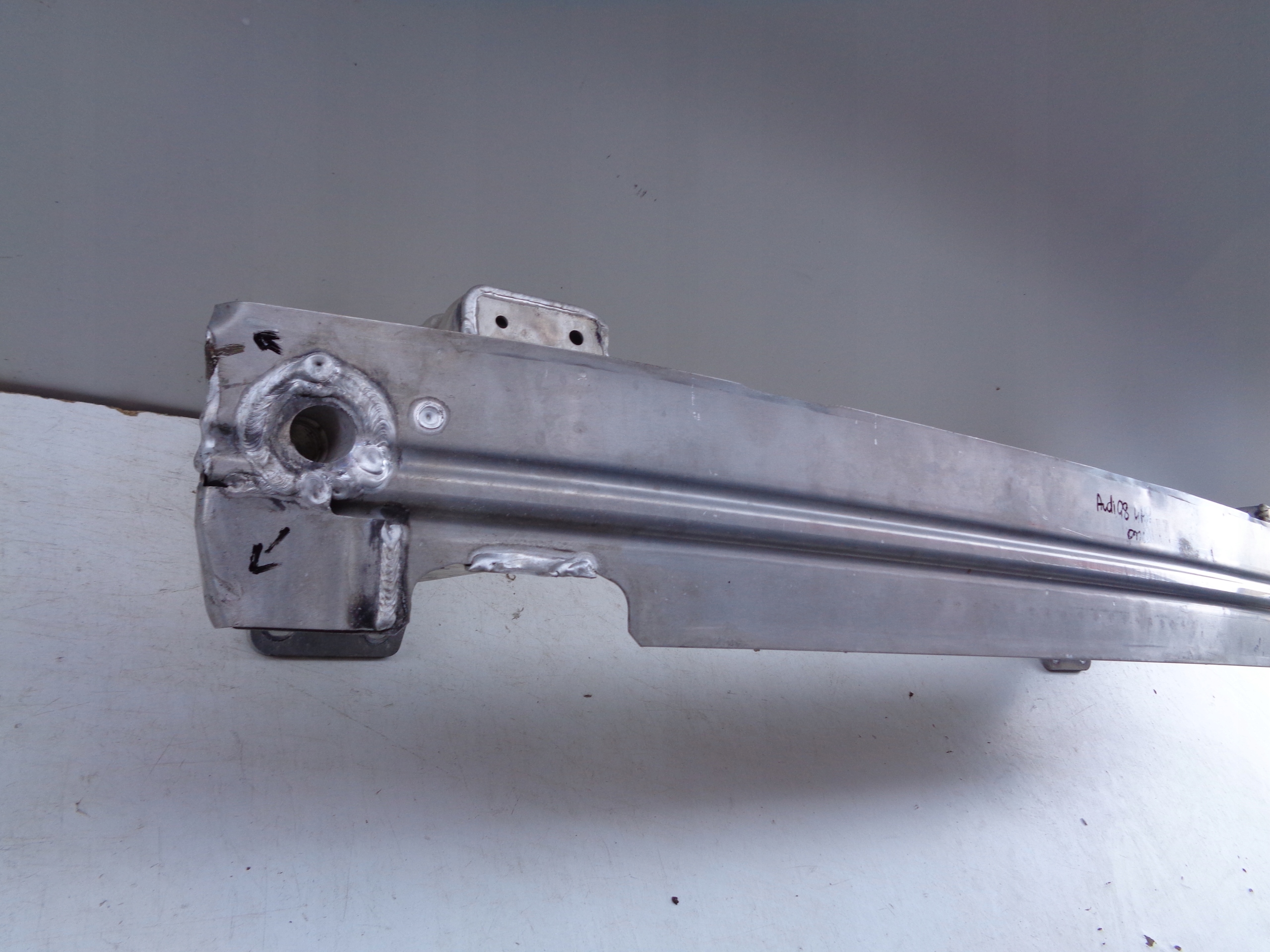 pillar bumper support front AUDI Q8 4M8