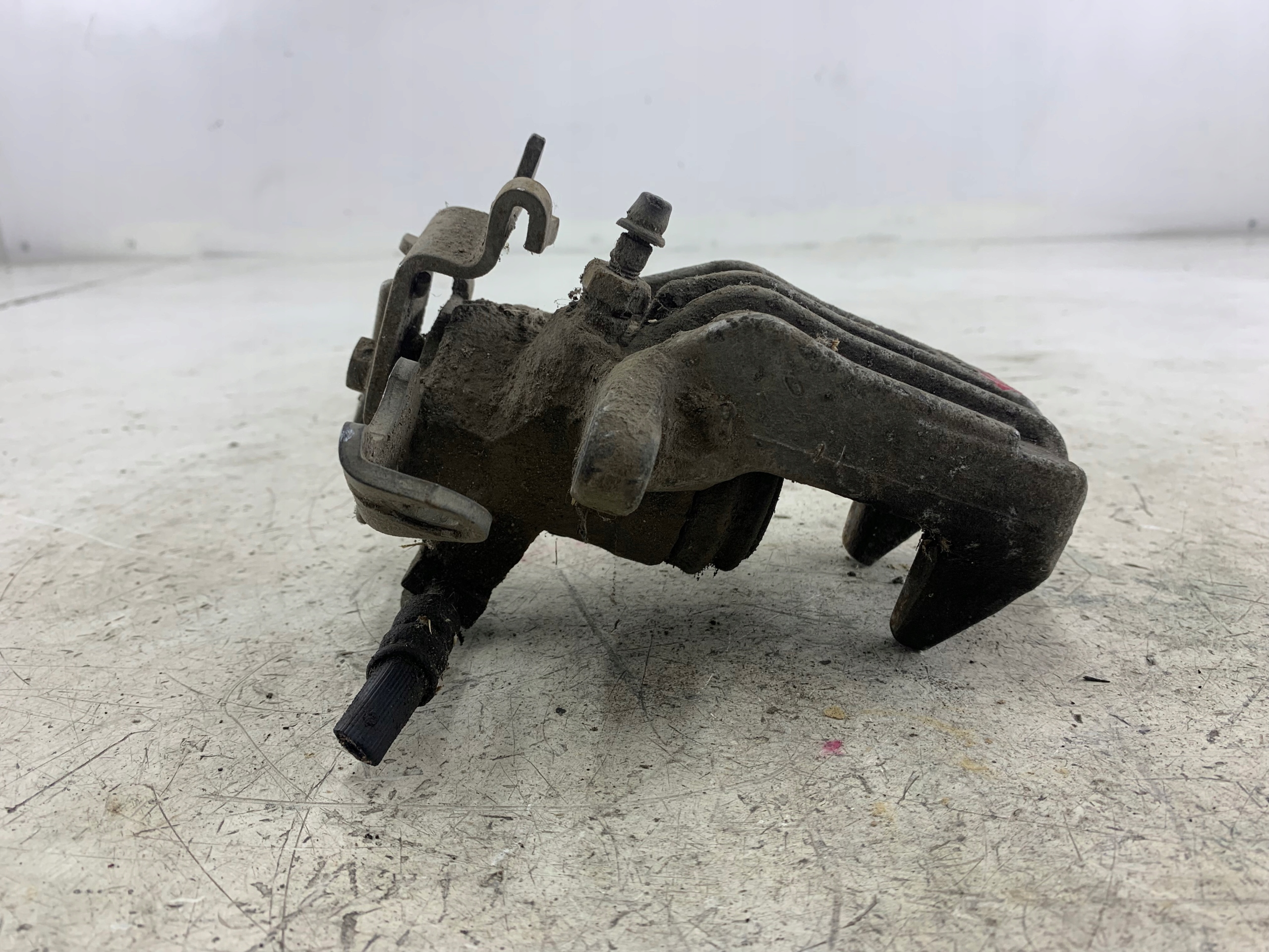 VW PASSAT B5 caliper brake left rear part