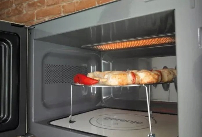 Kuchenka mikrofalowa Gorenje MO4250CLI Model MO4250CLI