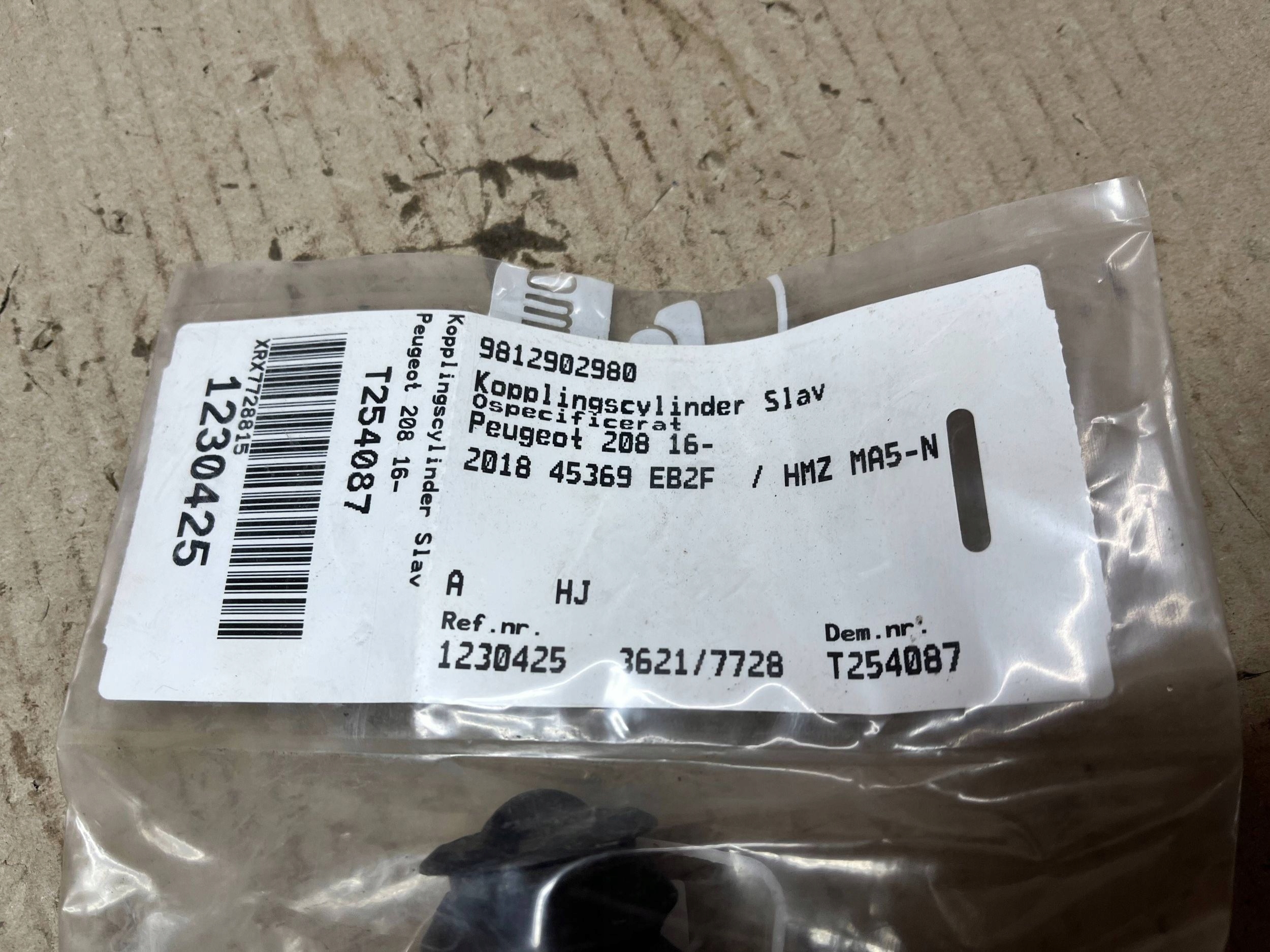 Wysprzeglik Peugeot 208 e 9812902980