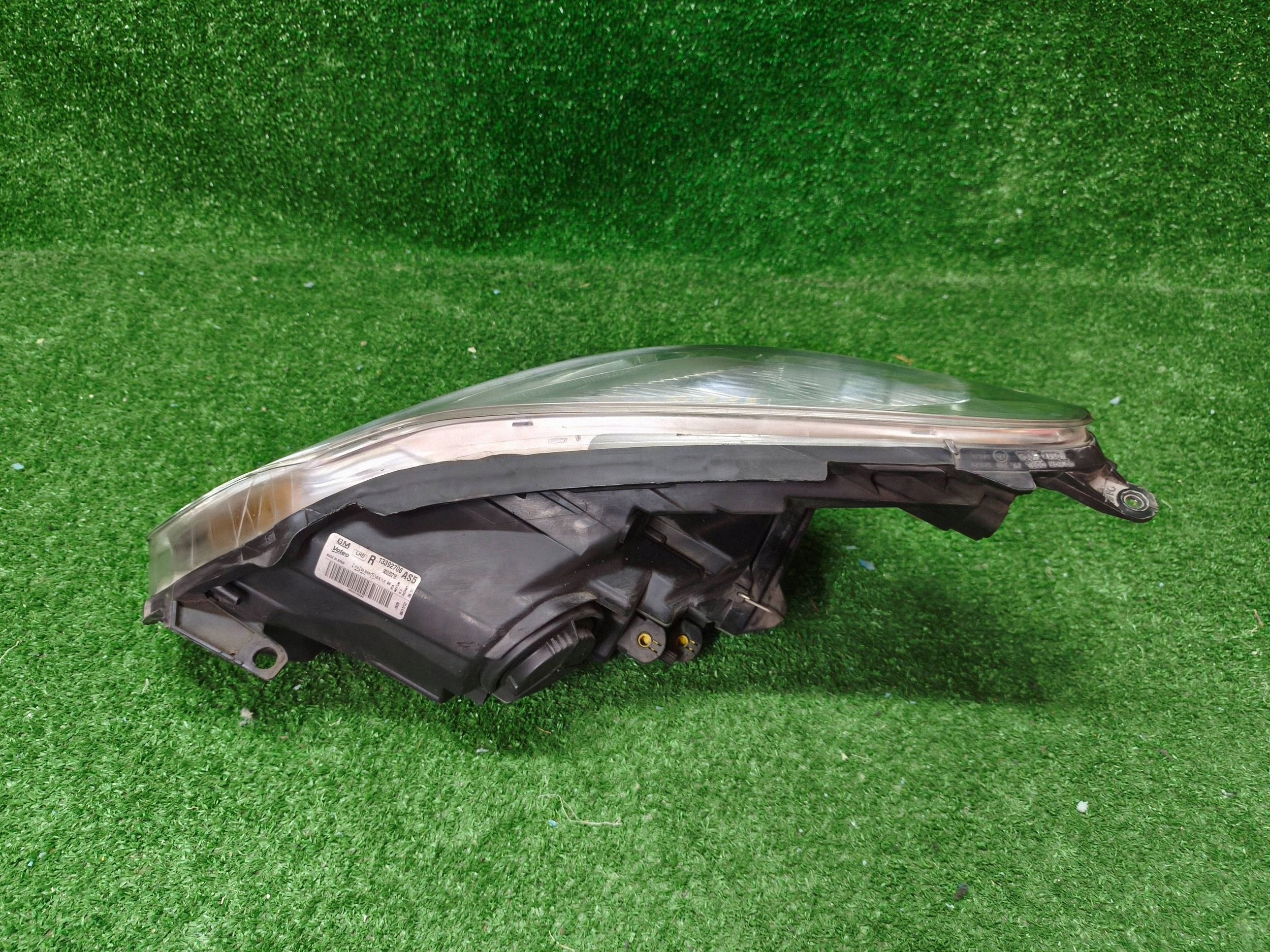 REFLEKTOR right front OPEL CORSA D LIFT 10- NR.R1407