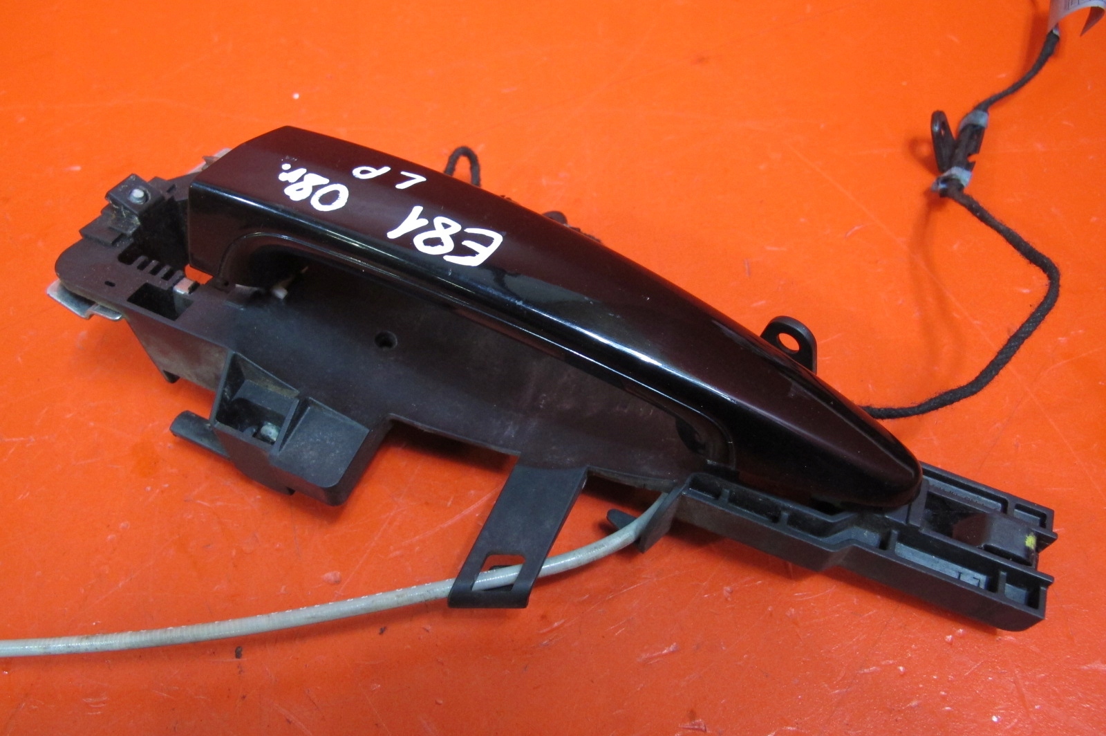BMW 1 and E81 LIFT E82 E87 handle door left 668 SCHWARZ 2 EUROPA