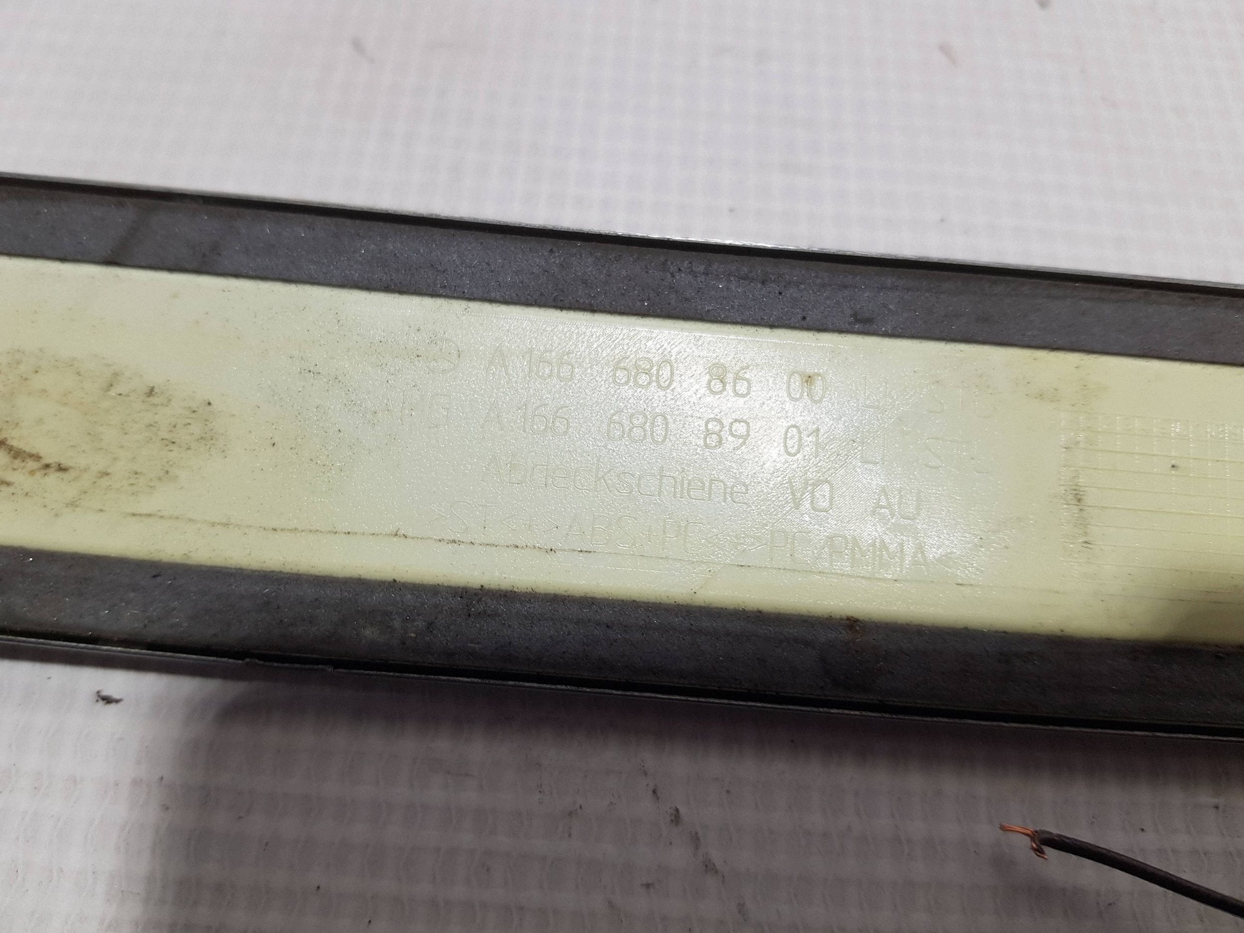 caps mouldings threshold front right left Komplet Mercedes GL X166