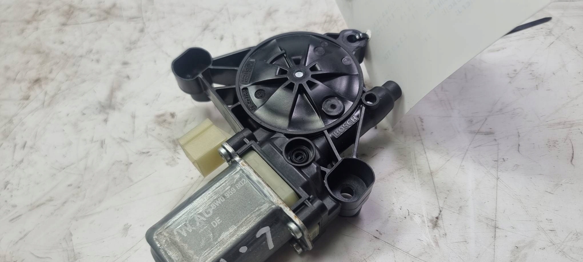 mini motor windows LP 0130822704 VOLKSWAGEN CRAFTER II 7C