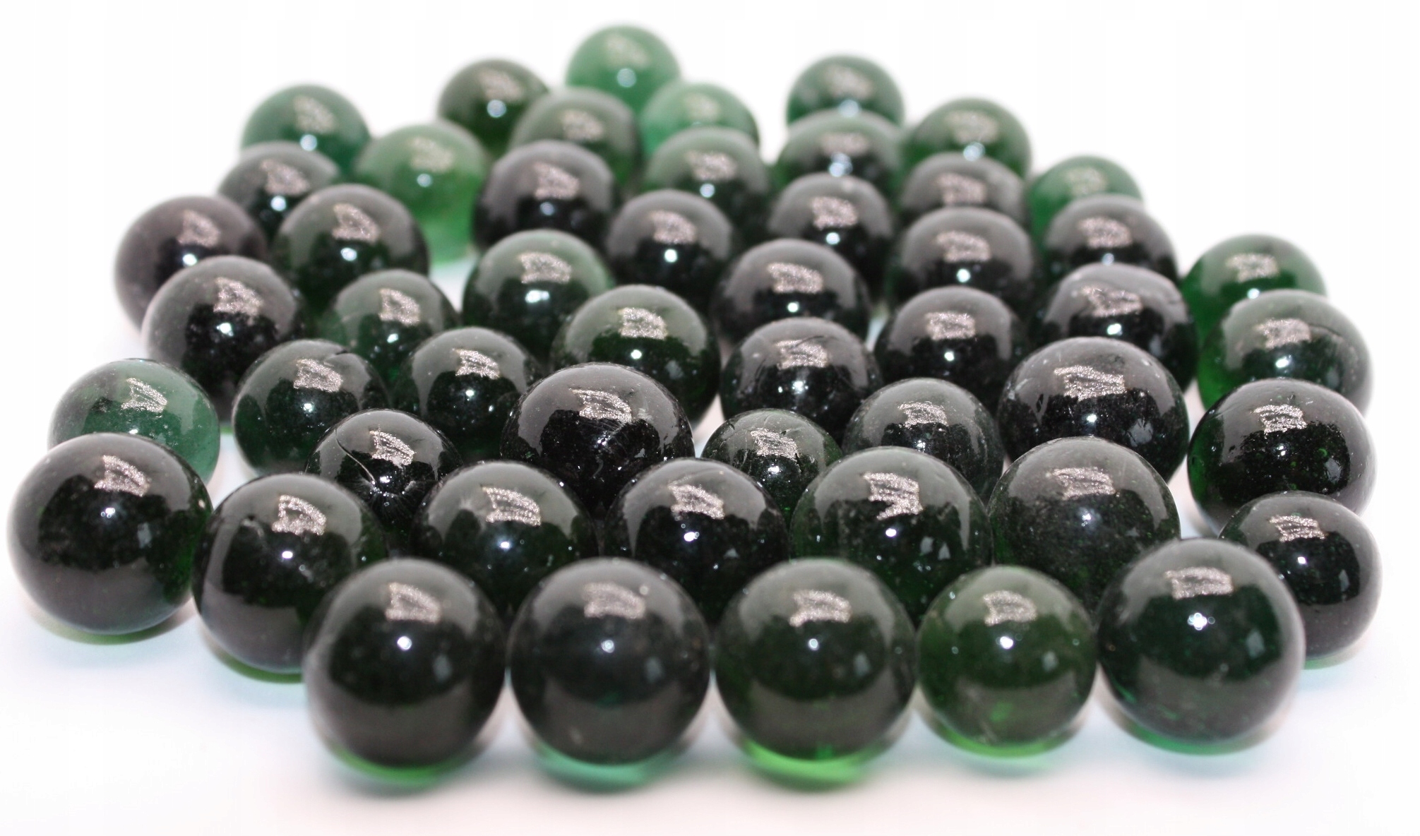 

Oczka Szklane Kulki Czarne Zielone MIX 0,5KG 90SZT